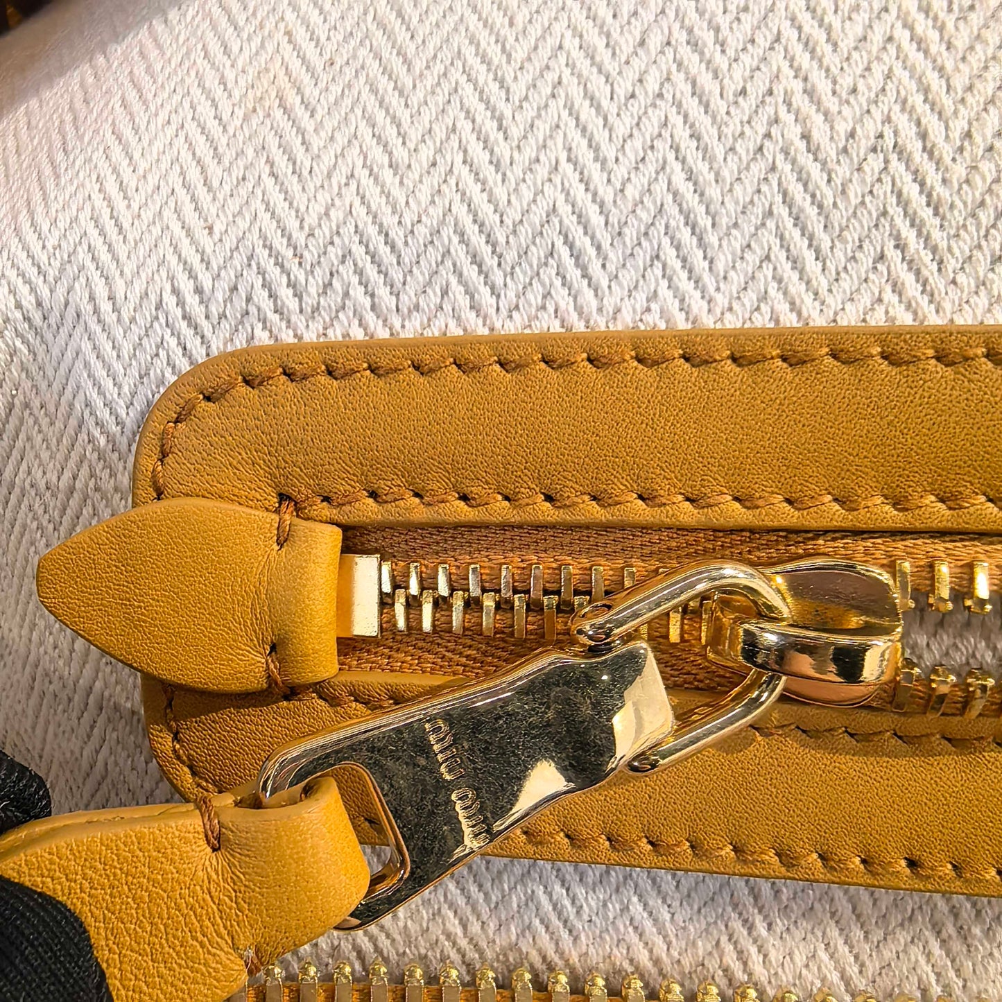 Miu Miu - Other - Suede - Orange - (large)