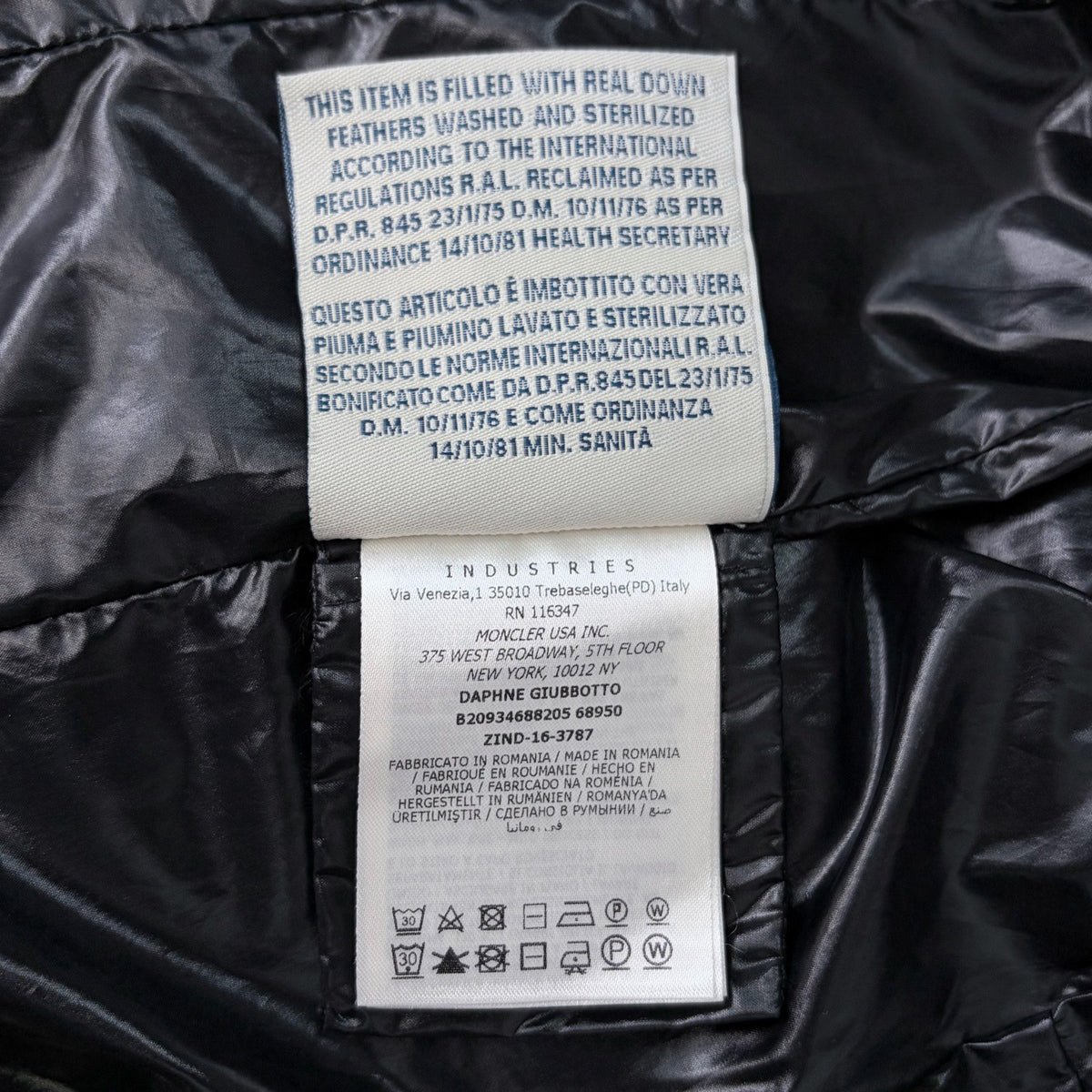 Moncler - Down Jacket - Polyester - Black - (0)