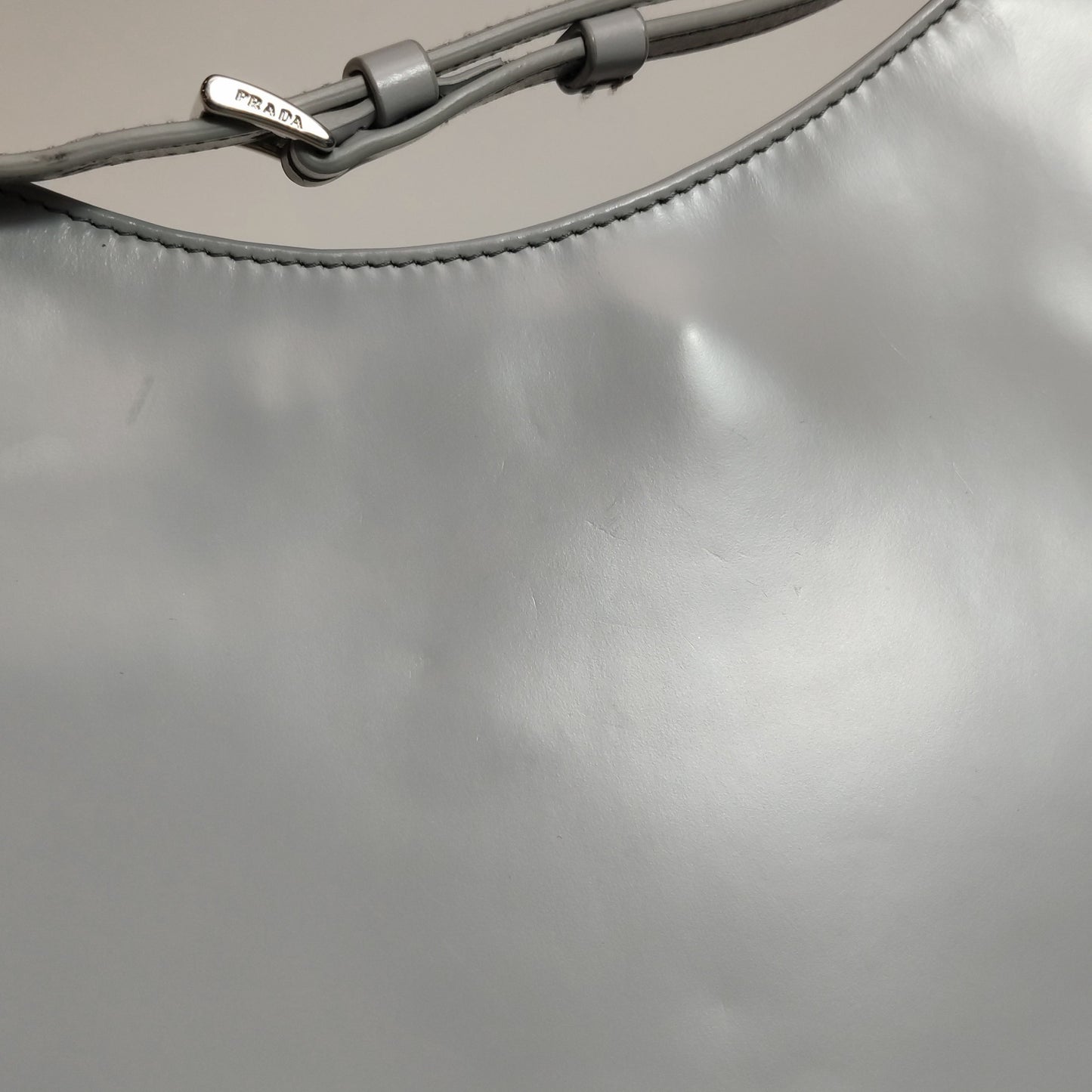 Prada - Cleo - Leather - Grey - (medium)