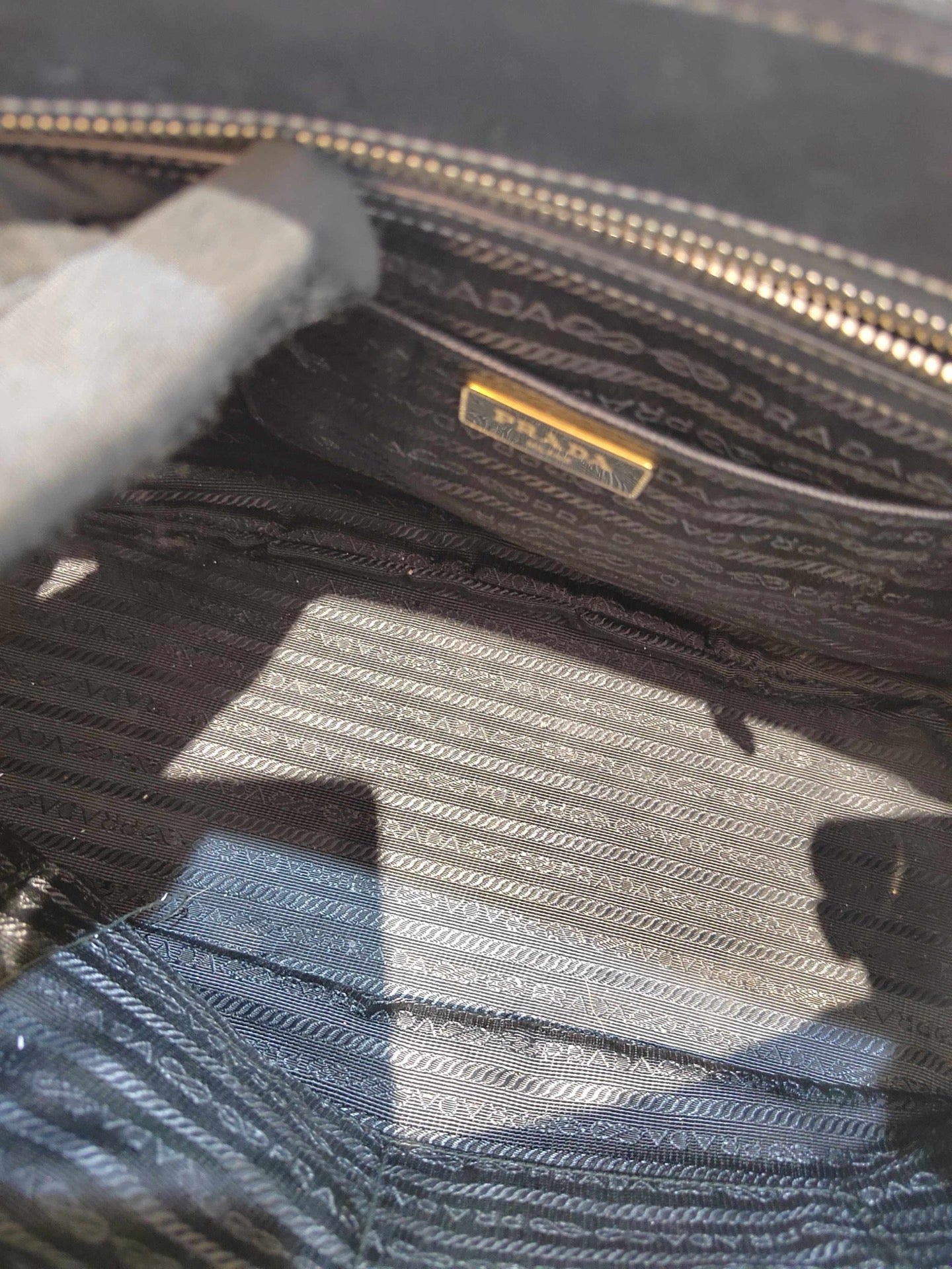 Prada - Galleria - Leather - Black - (large)
