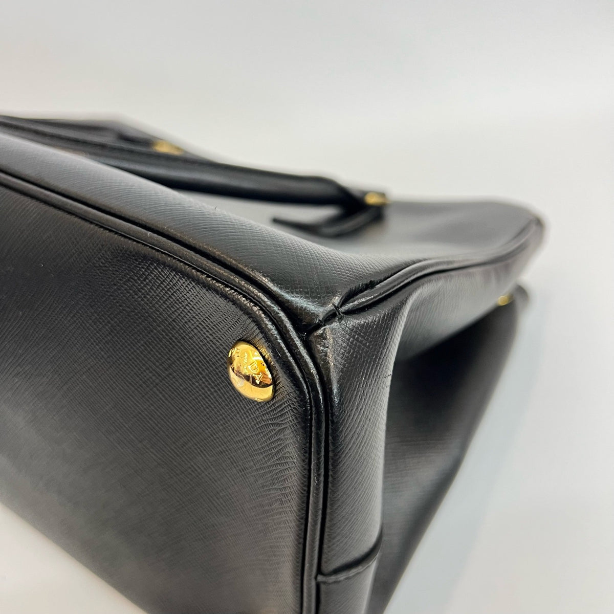 Prada - Galleria - Leather - Black - (medium)