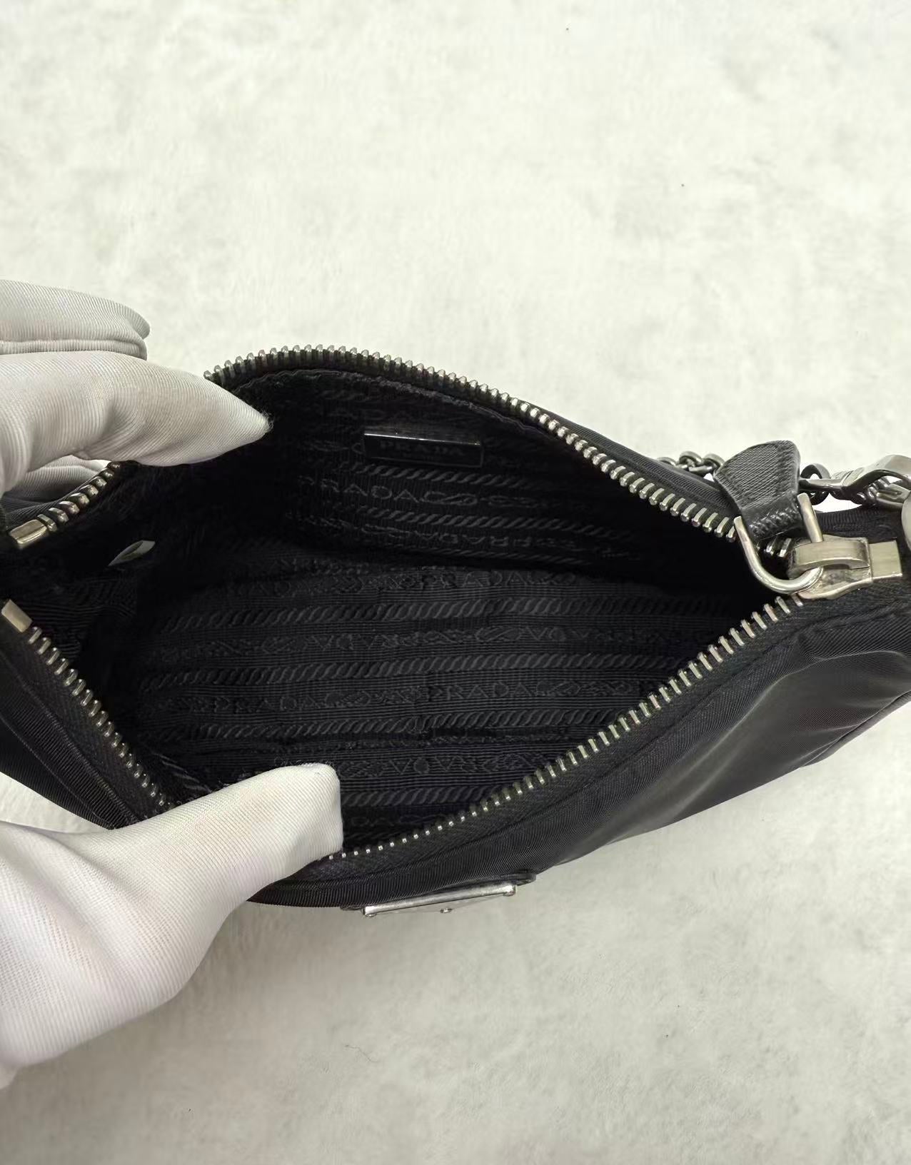 Prada - Hobo Re-Edition 2005 - Nylon - Black - (mini)