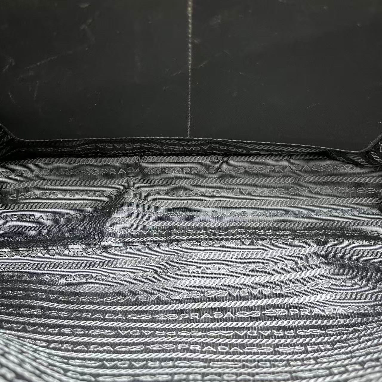 Prada - Nylon Messenger Bag - Nylon with leather trim - Black - (medium)