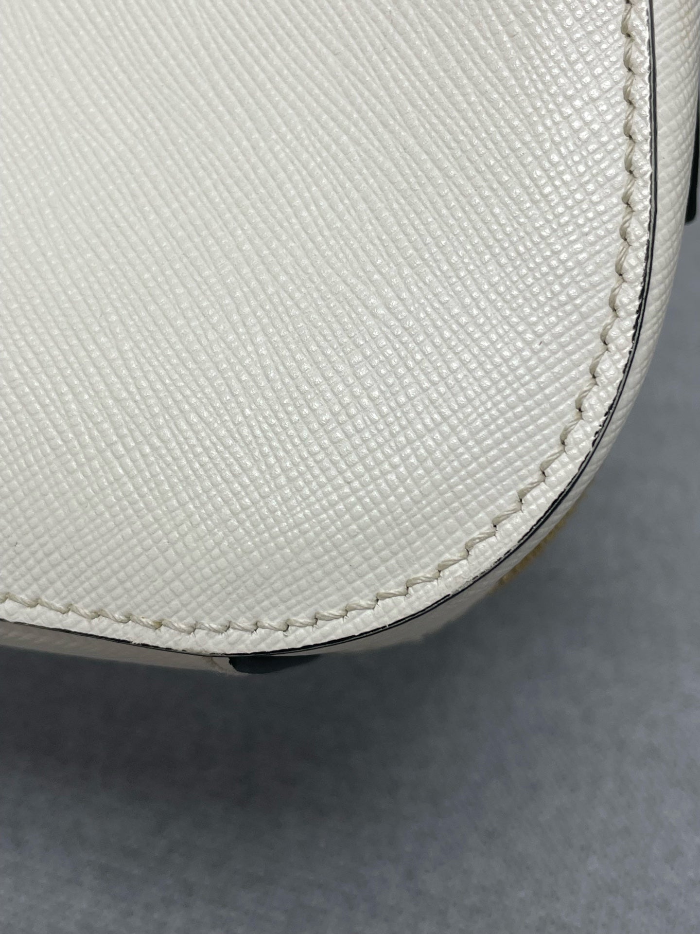Prada - Odette - Leather - White - (small)