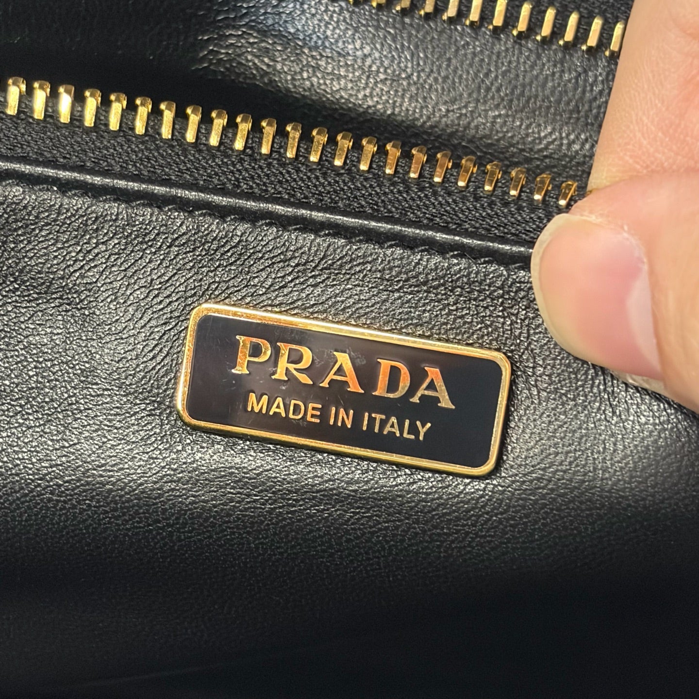 Prada - Other - Leather - Black - (medium)