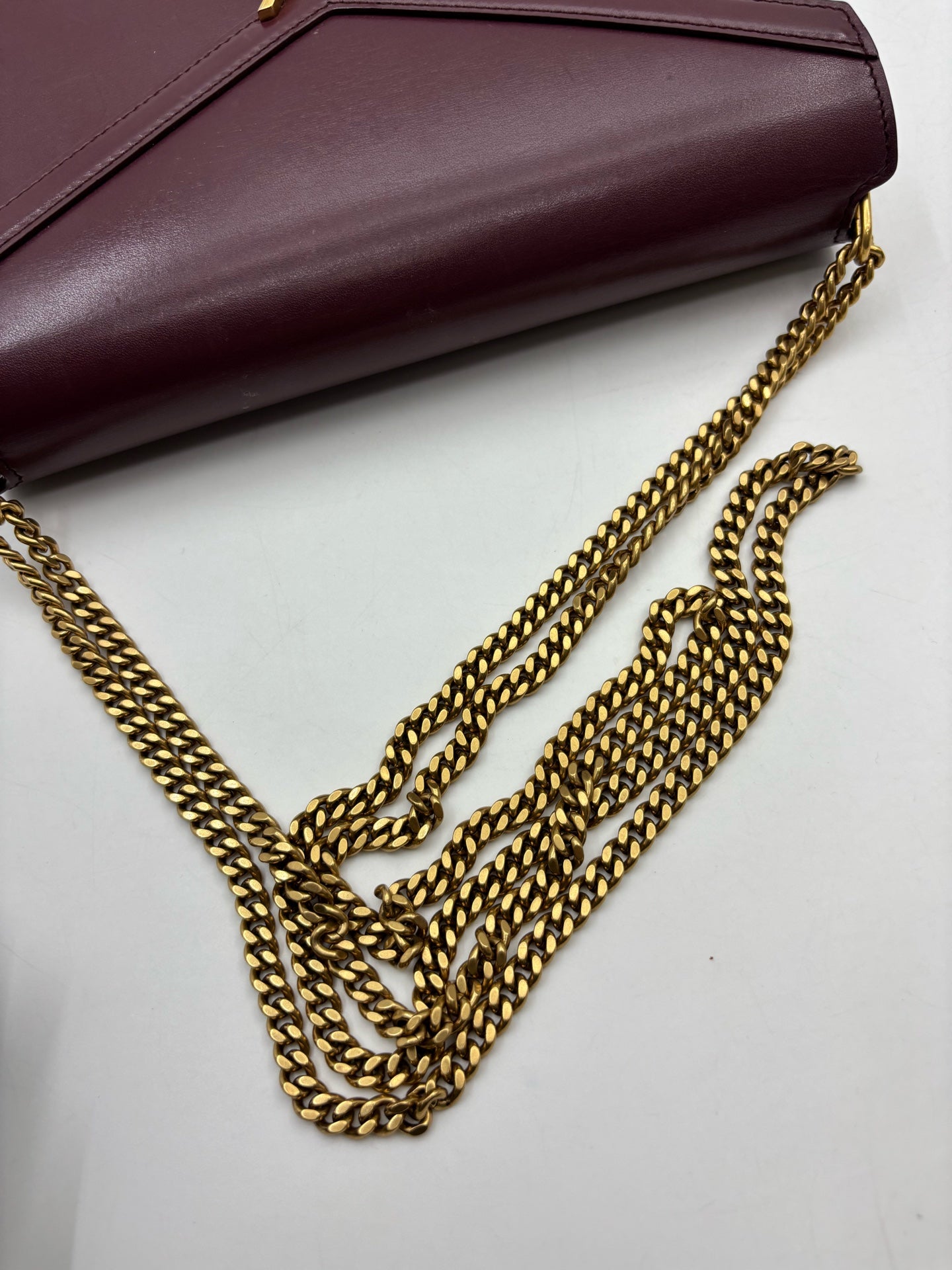 Saint Laurent - Cassandra - Leather - Burgundy - (medium)