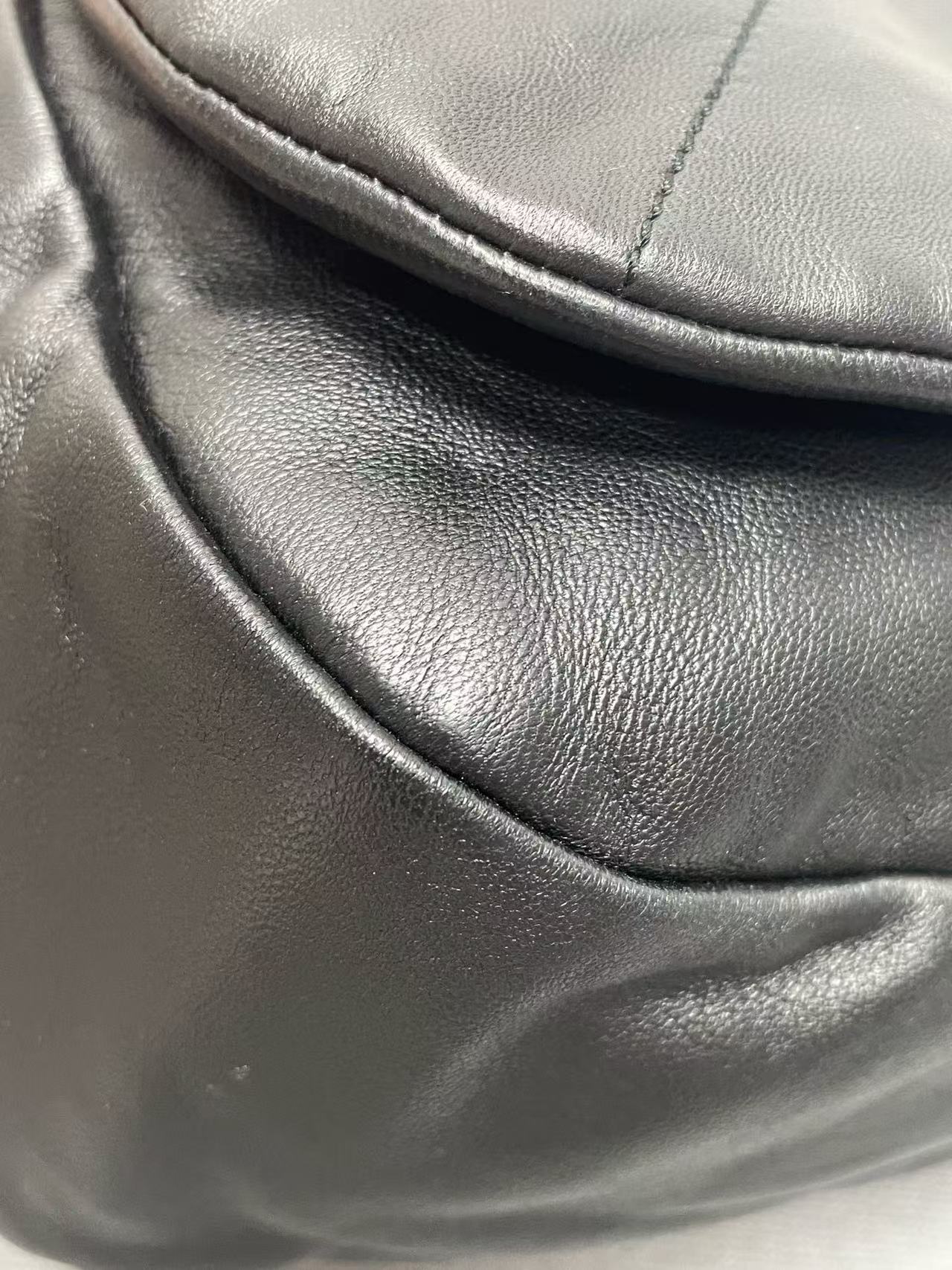 Saint Laurent - Jamie 4.3 - Lambskin leather - Black - (large)