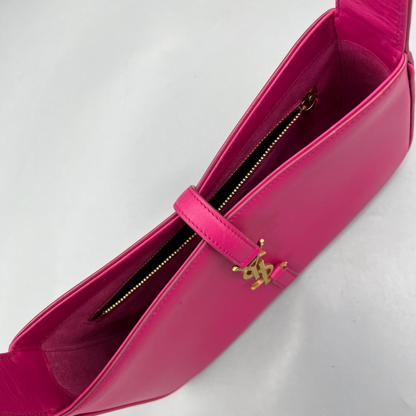 Saint Laurent - Le 5 à 7 Hobo Bag - Leather - Pink - (medium)