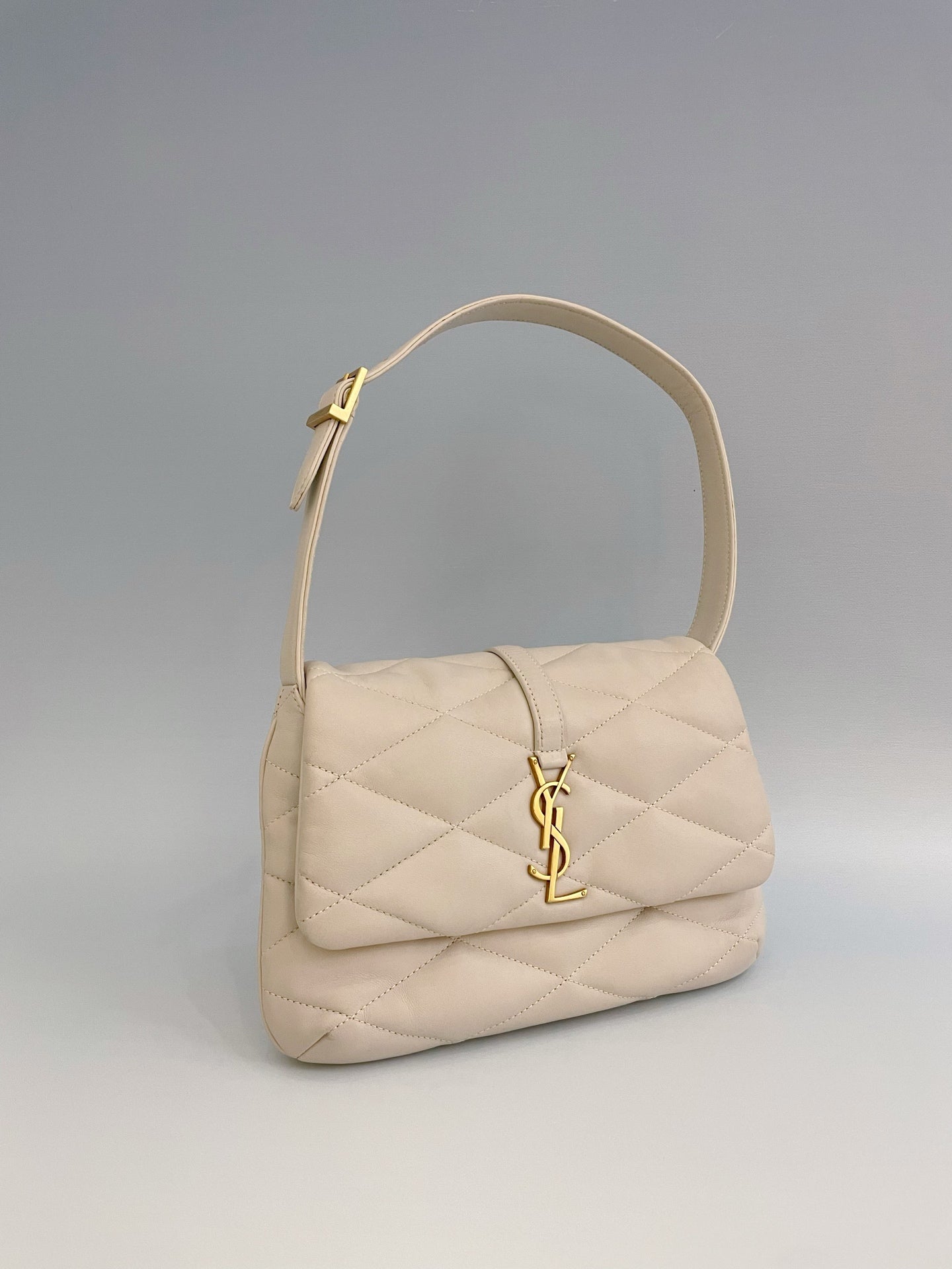 Saint Laurent - LE5A7 - Leather - White