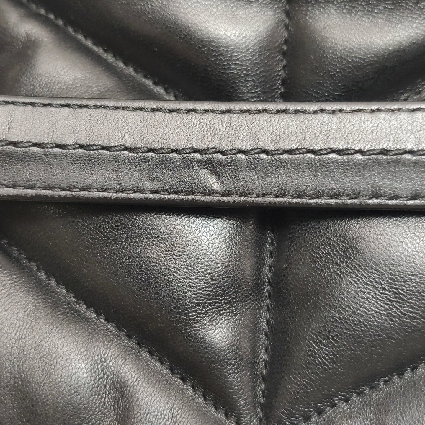 Saint Laurent - Loulou - Leather - Black - (small)