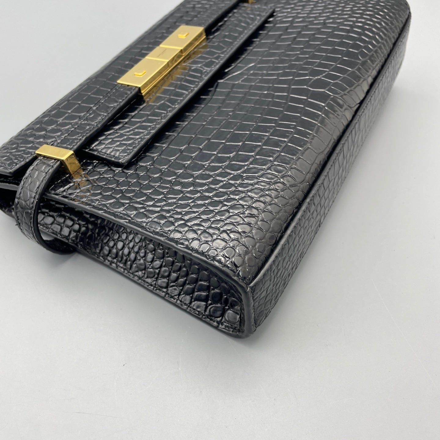 Saint Laurent - Manhattan - Leather - Black