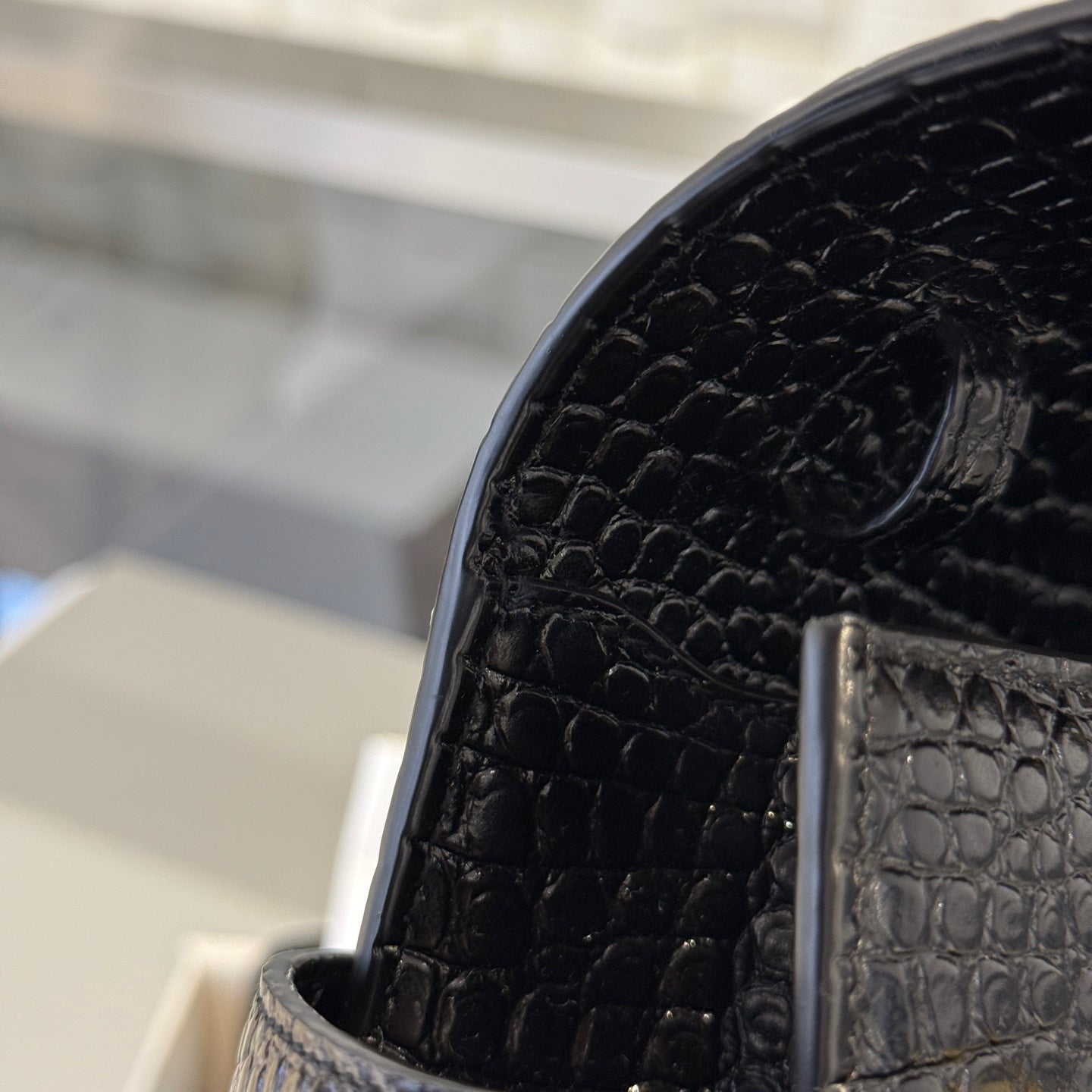 Saint Laurent - Manhattan - Leather - Black - (medium)