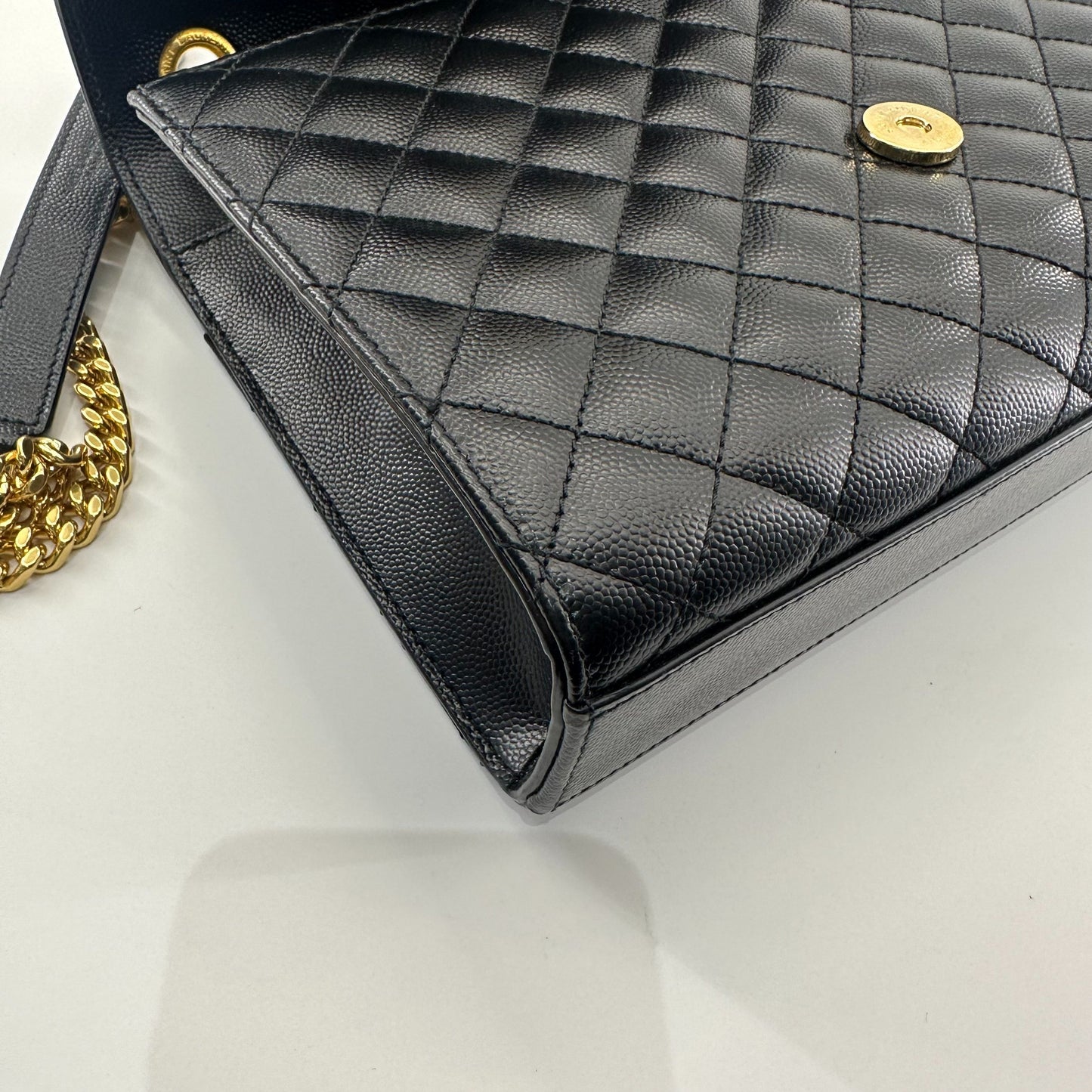 Saint Laurent - Monogram Envelope Bag - Caviar leather - Black with Gold-Tone Hardware - (Medium)