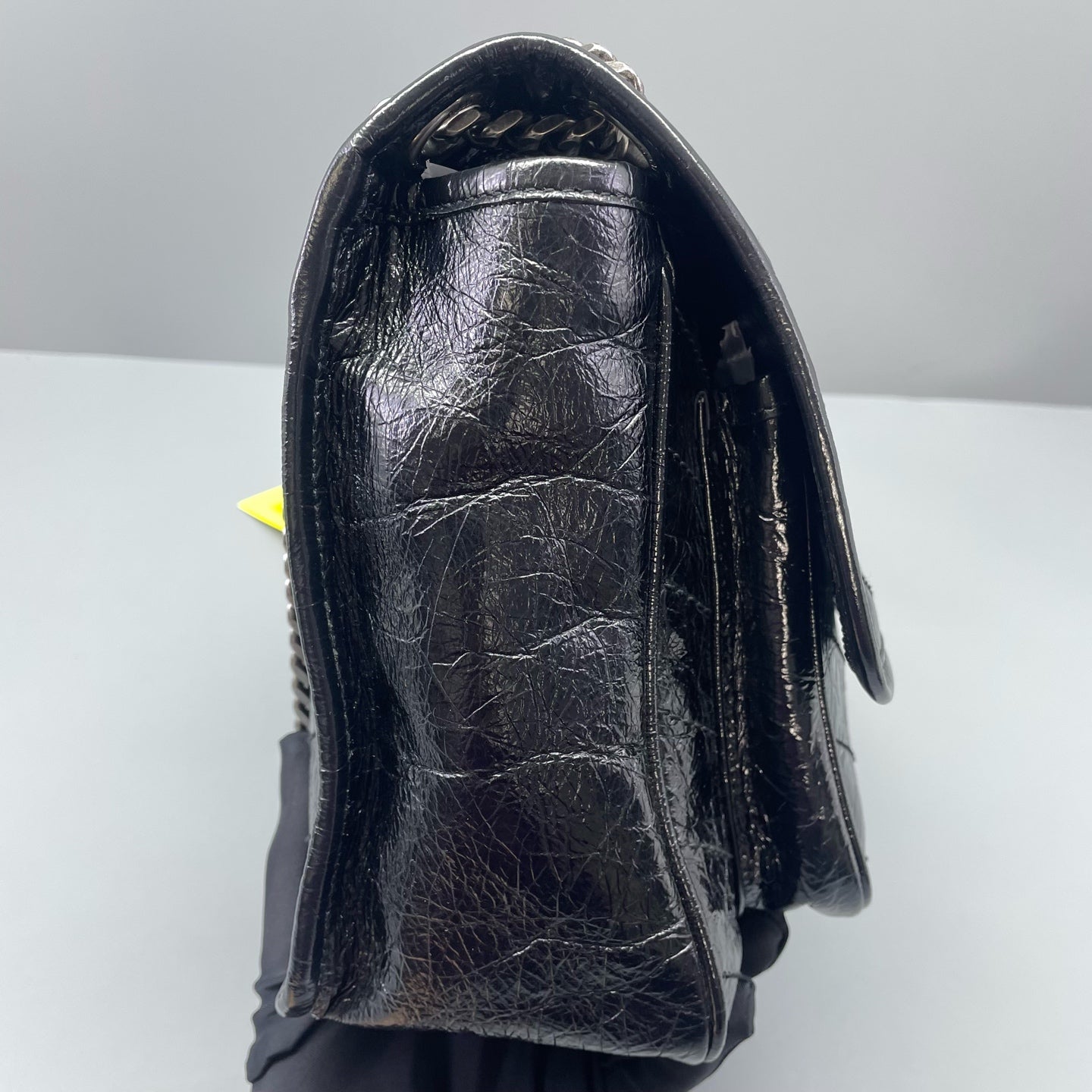 Saint Laurent - Niki Chain Bag - Crinkled calfskin leather - Black - (Medium)