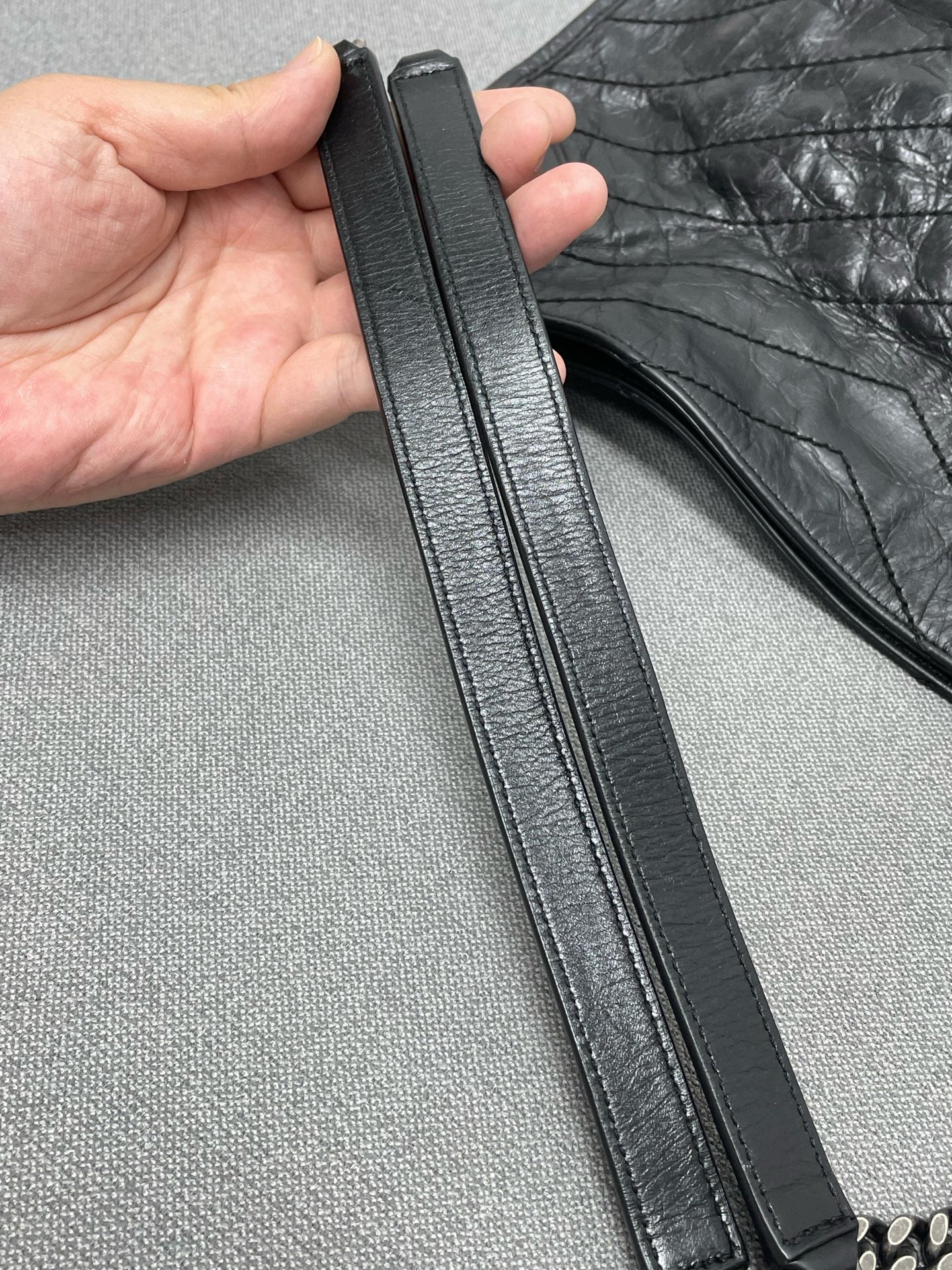 Saint Laurent - Niki - Leather - Black - (medium)