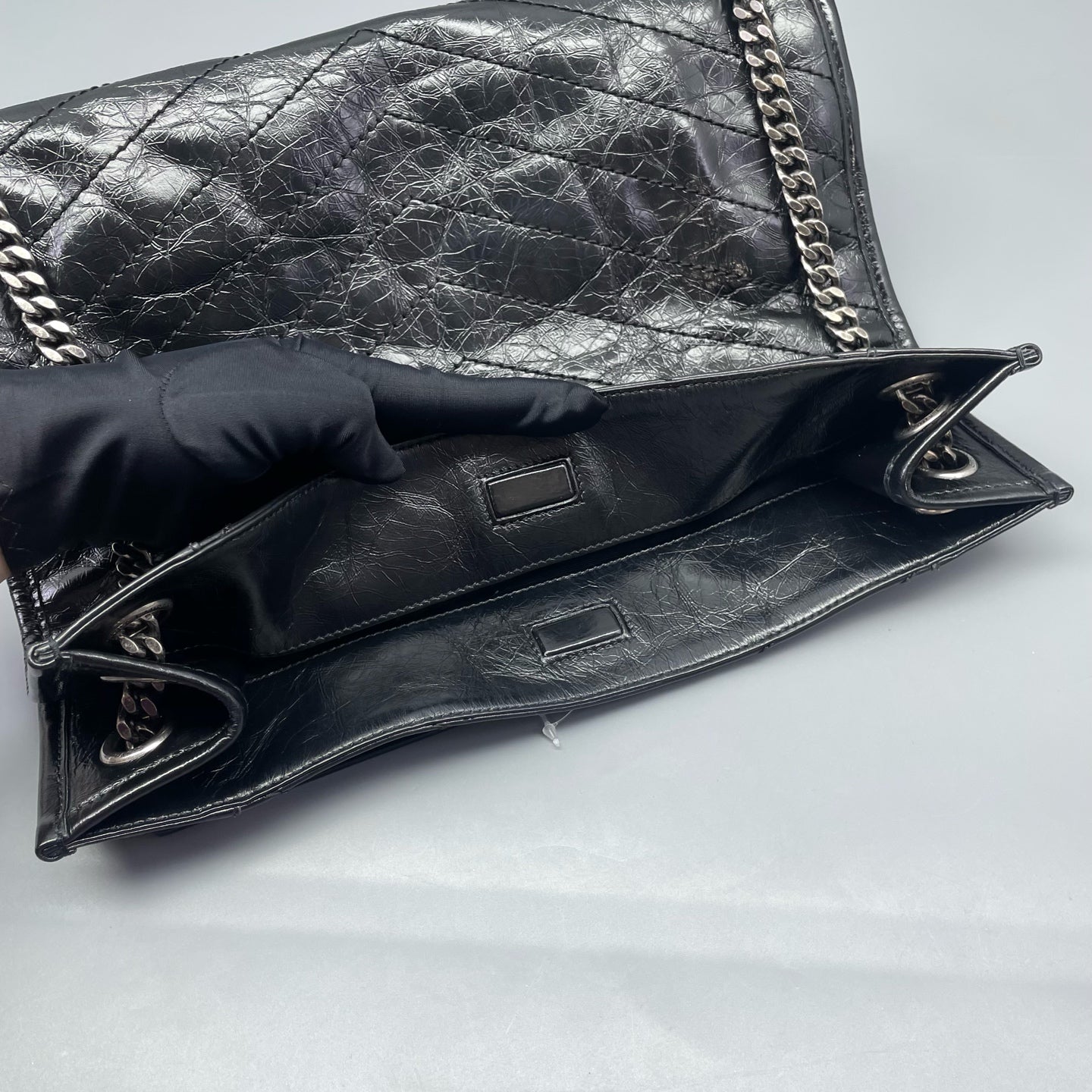 Saint Laurent - Niki Small Tote Bag - Leather - Black - (small)