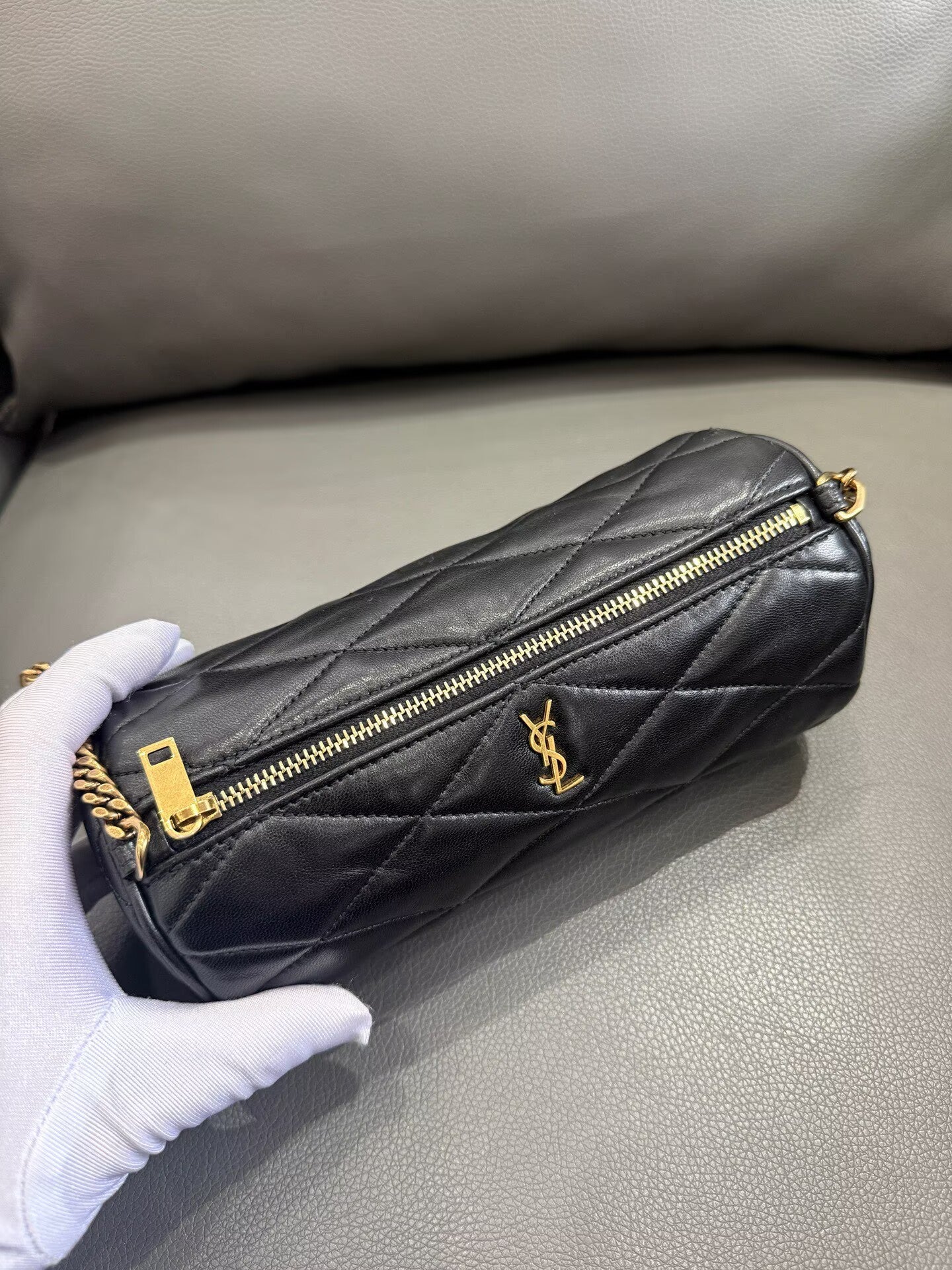 Saint Laurent - Sade Cylindrical Mini Bag - Lambskin leather - Black with Gold-Tone Hardware - (mini)