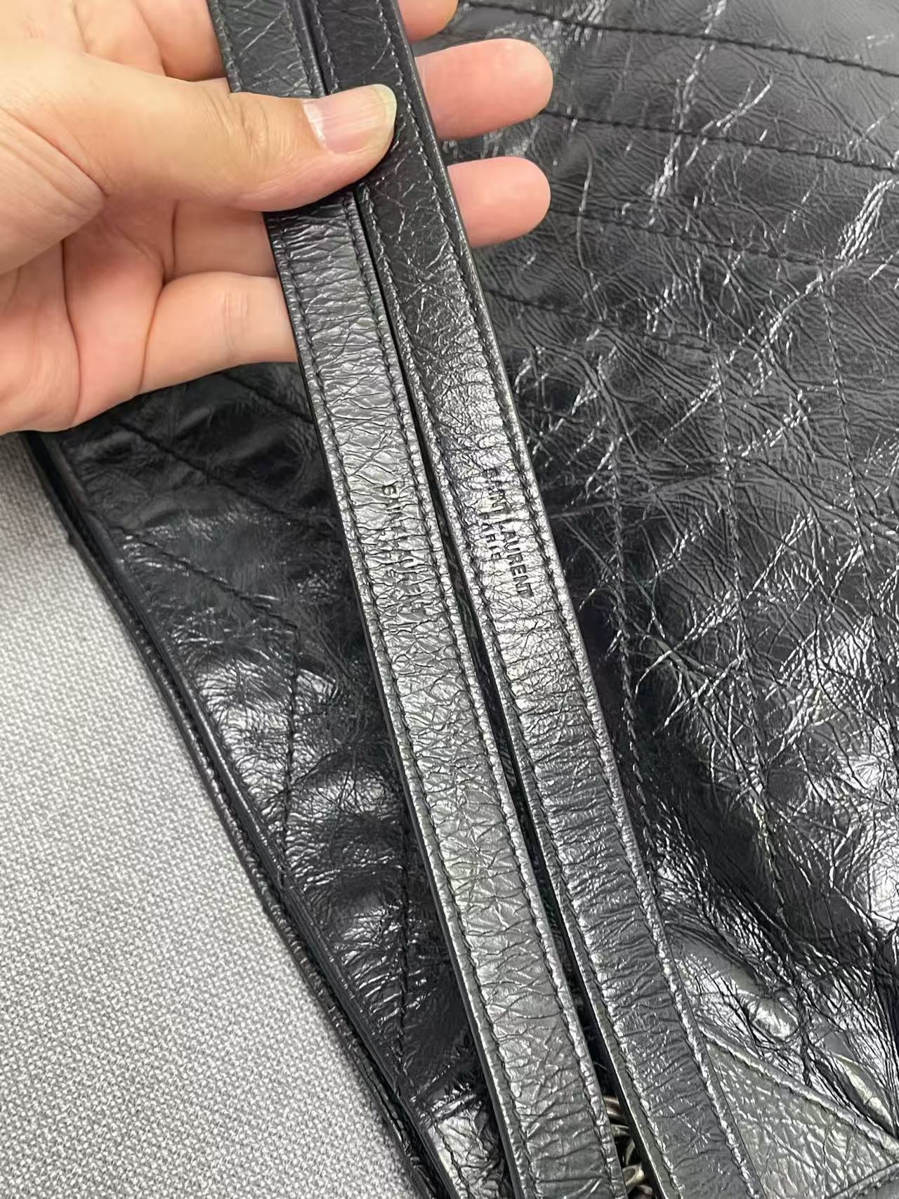 Saint Laurent - Shopping Bag - Crinkled calfskin leather - Black - (medium)