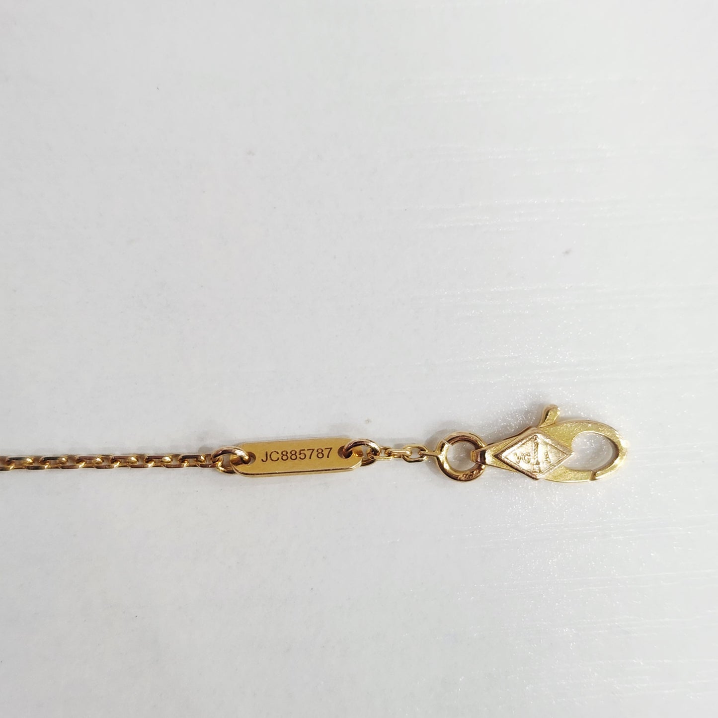 Van Cleef & Arpels - Sweet Alhambra - Yellow gold - Red - (16.5 cm)