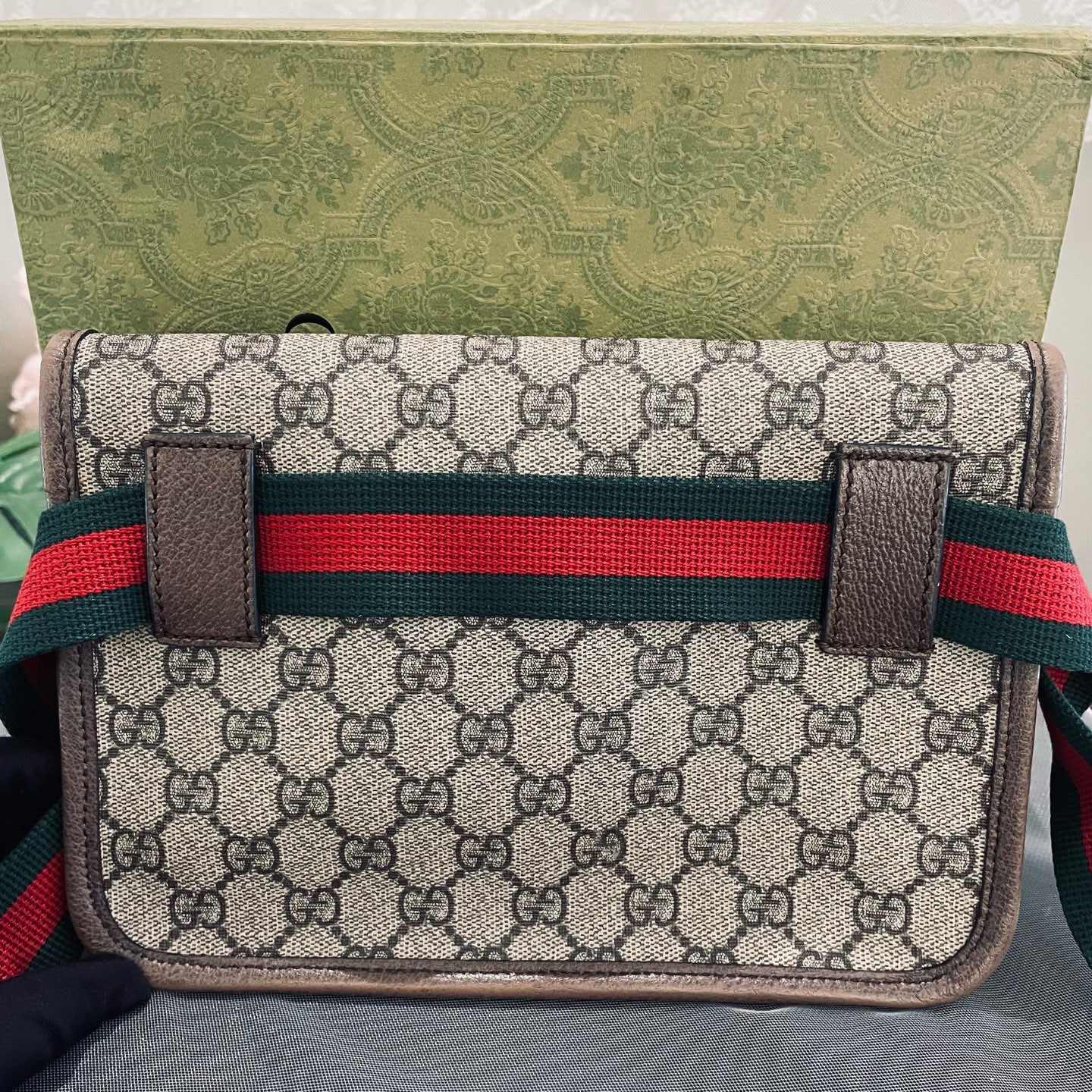 Gucci - Tiger Head Belt Bag - GG Supreme coated canvas with leather trim and Web canvas strap - Brown - (small)