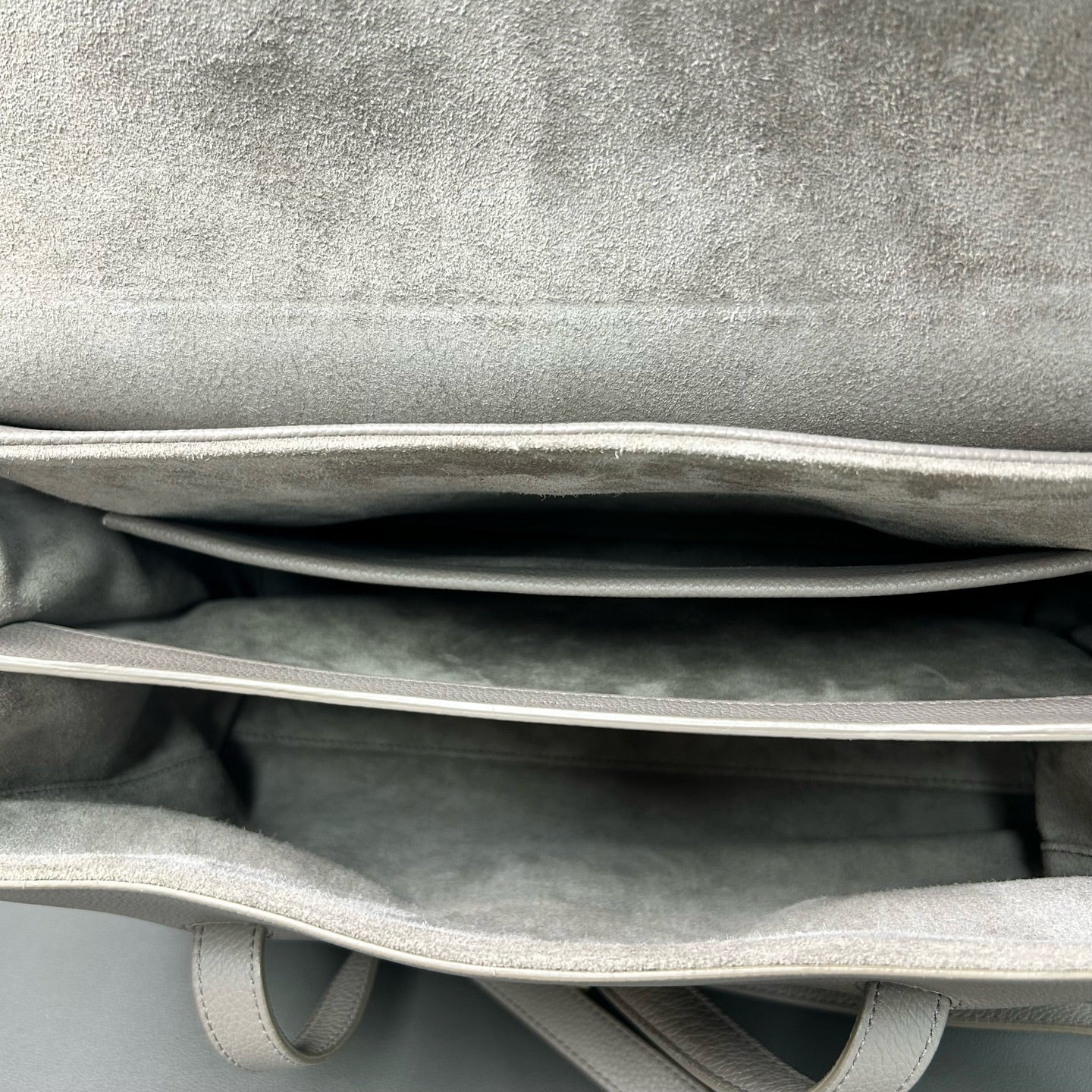 Celine - Soft 16 - Cowhide leather - Grey - (Medium)