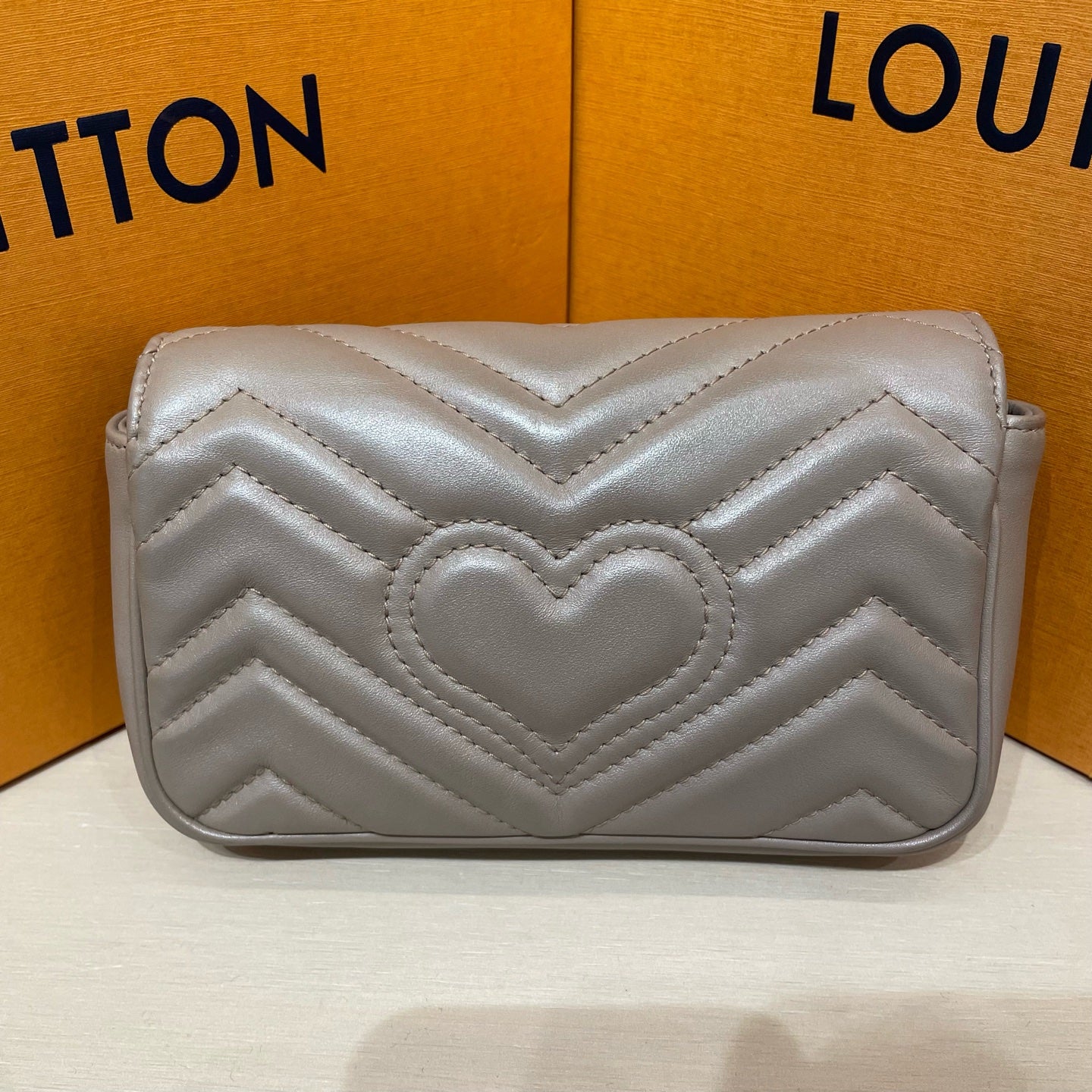 Gucci - GG Marmont Super Mini Shoulder Bag - Calfskin leather - Beige - (mini)