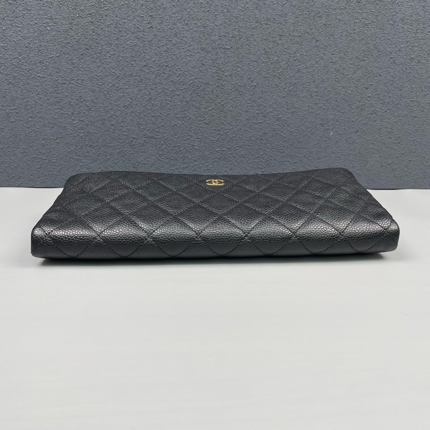 Chanel - Classic Quilted Clutch - Caviar leather - Black - (medium)