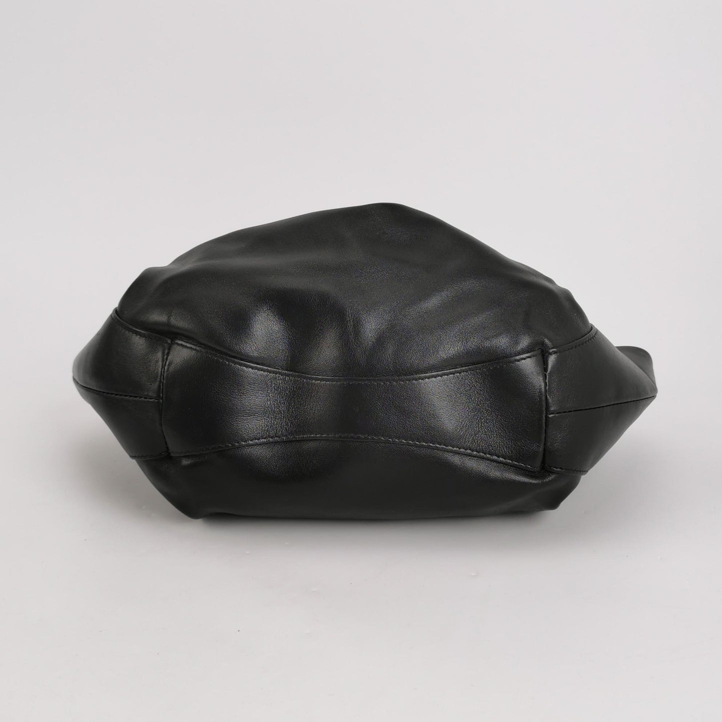 Givenchy - Kenny Soft Hobo Bag - Sheep leather exterior, cow leather lining - Black - (Medium)