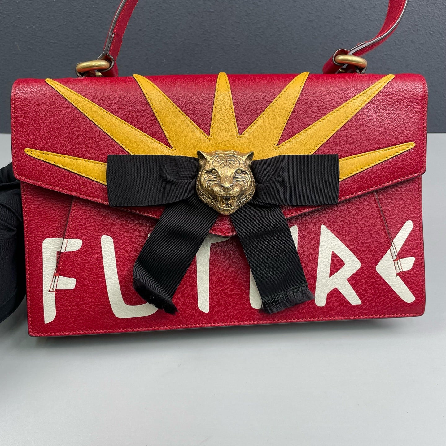 Gucci - Tiger Head Flap Bag with Graffiti and Bow - Leather - Red - (small)