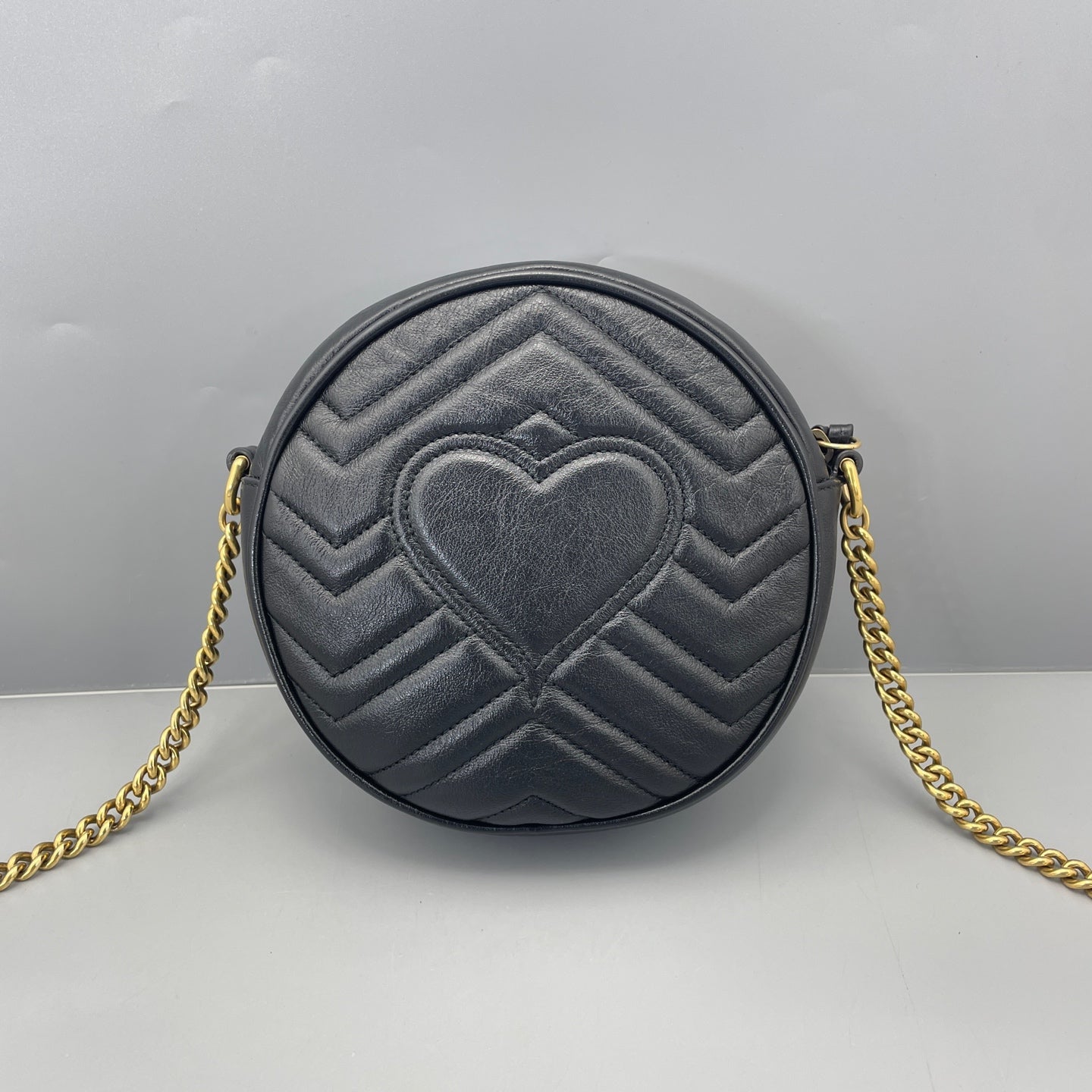 Gucci - GG Marmont Matelassé Round Shoulder Bag - Leather - Black - (mini)