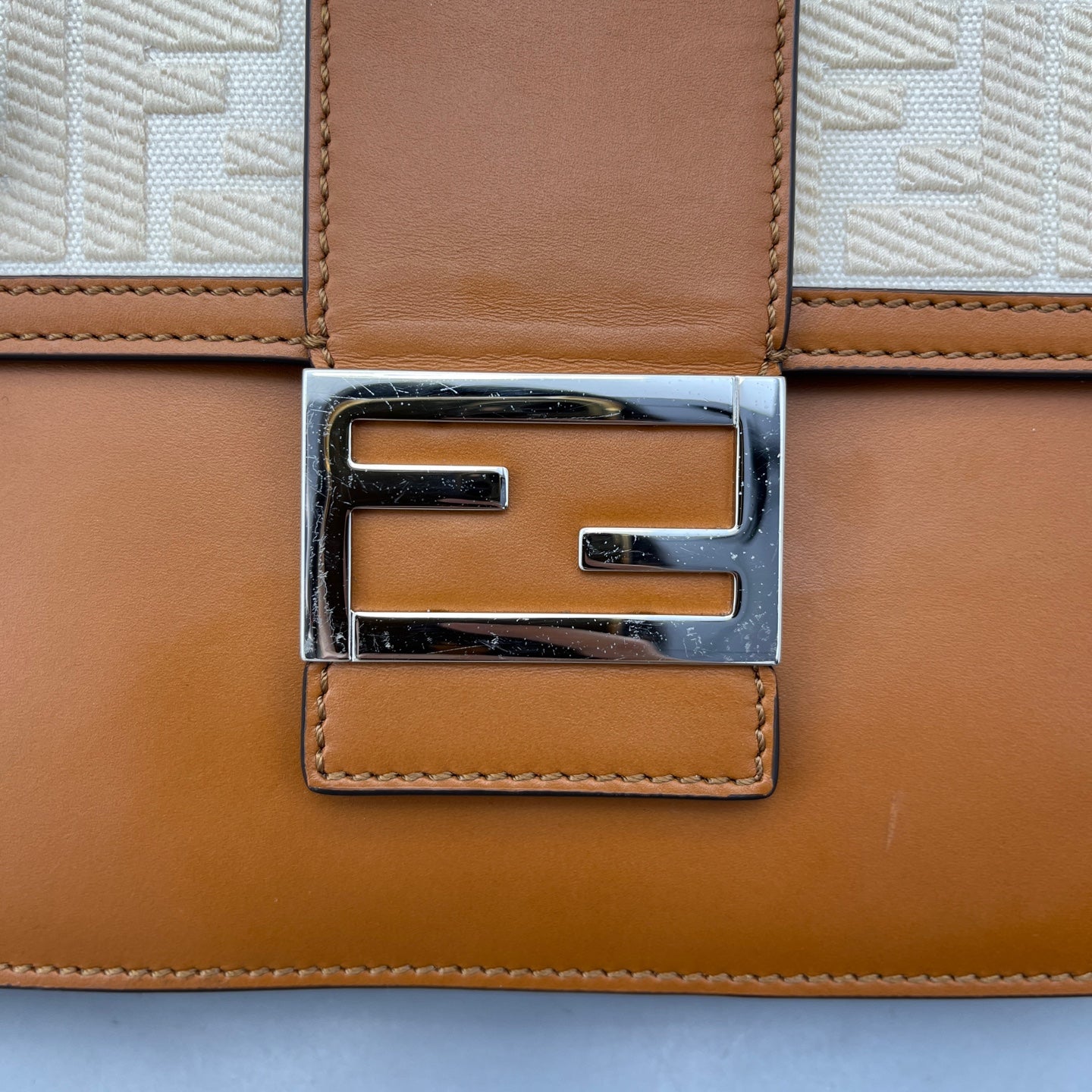Fendi - A7637e - Leather and Canvas - Brown - (small)