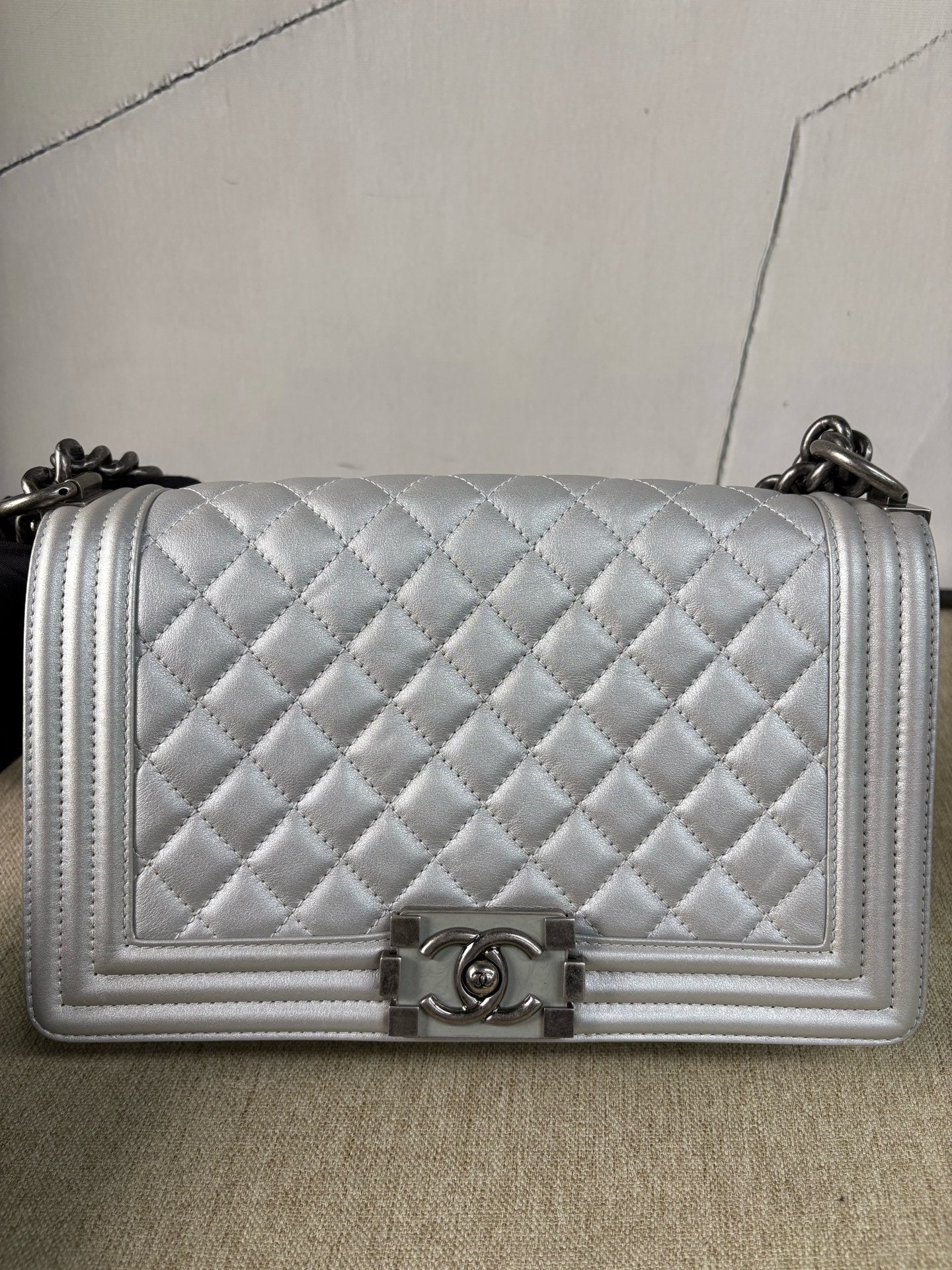 Chanel - Le Boy Medium - Lambskin leather - Silver - (Medium)