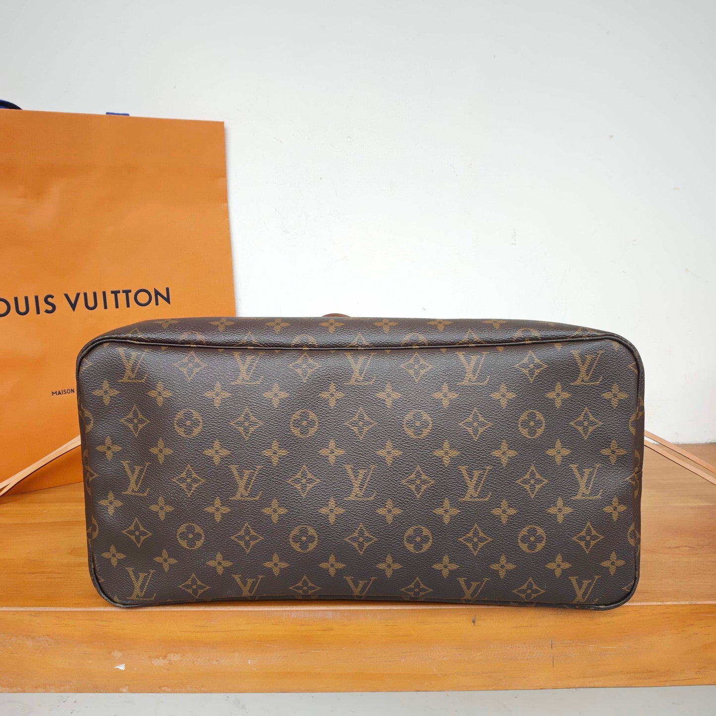Louis Vuitton - Neverfull GM - Monogram coated canvas with natural cowhide leather trim - Brown - (Large)