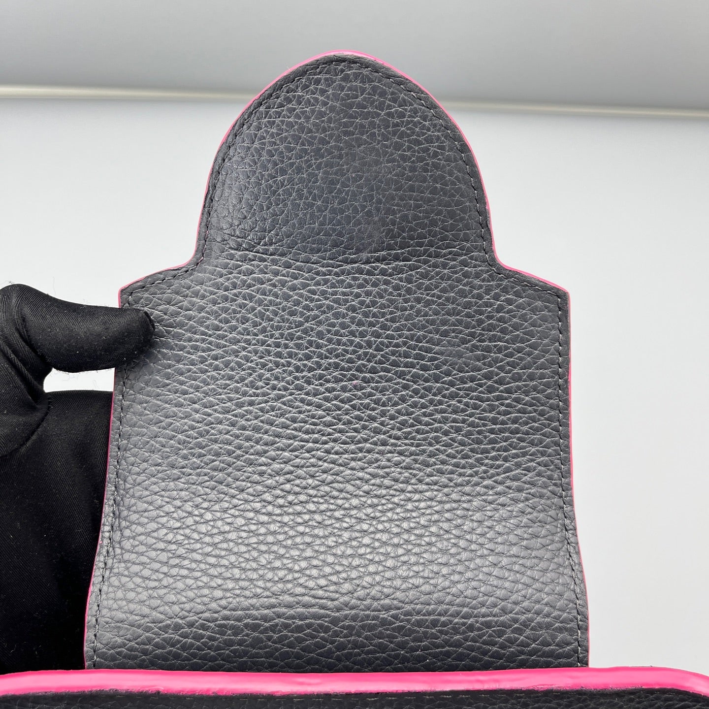 Louis Vuitton - Capucines BB - Taurillon leather - Black - (mini)