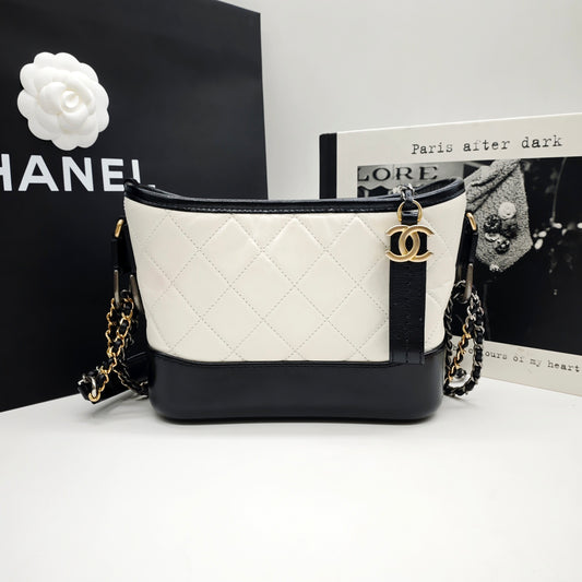 Chanel - Gabrielle Hobo - Calfskin leather - Black and White - (Small)