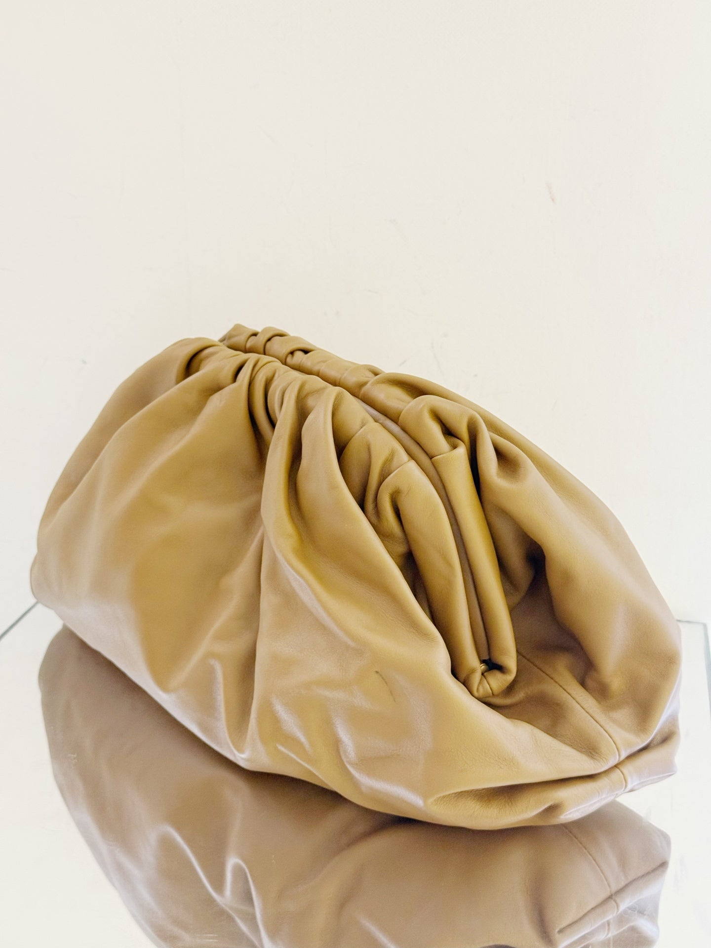 Bottega Veneta - The Pouch - Leather - Brown - (Large)