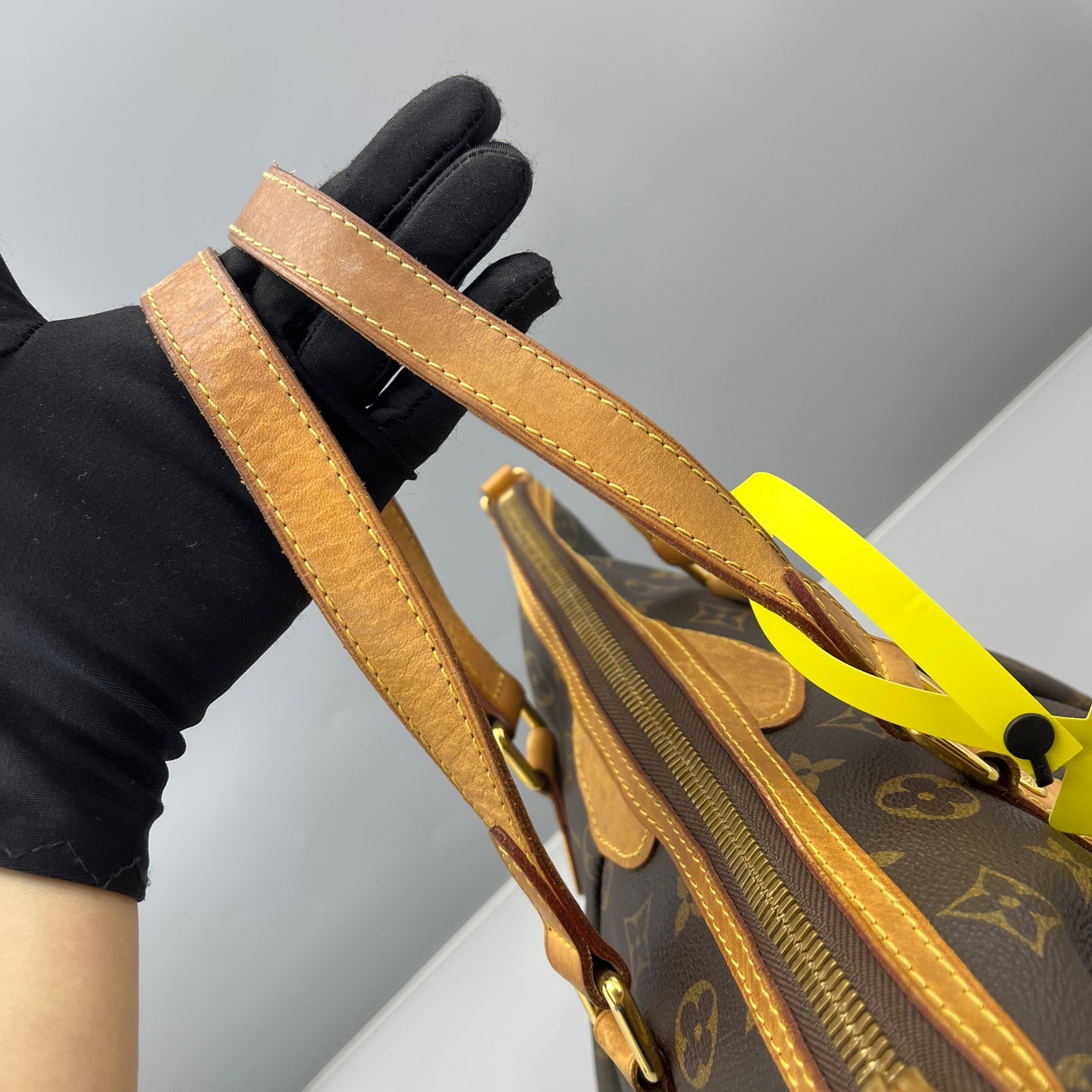 Louis Vuitton - Paramount Small - Monogram coated canvas and Vachetta leather - Brown - (Small)