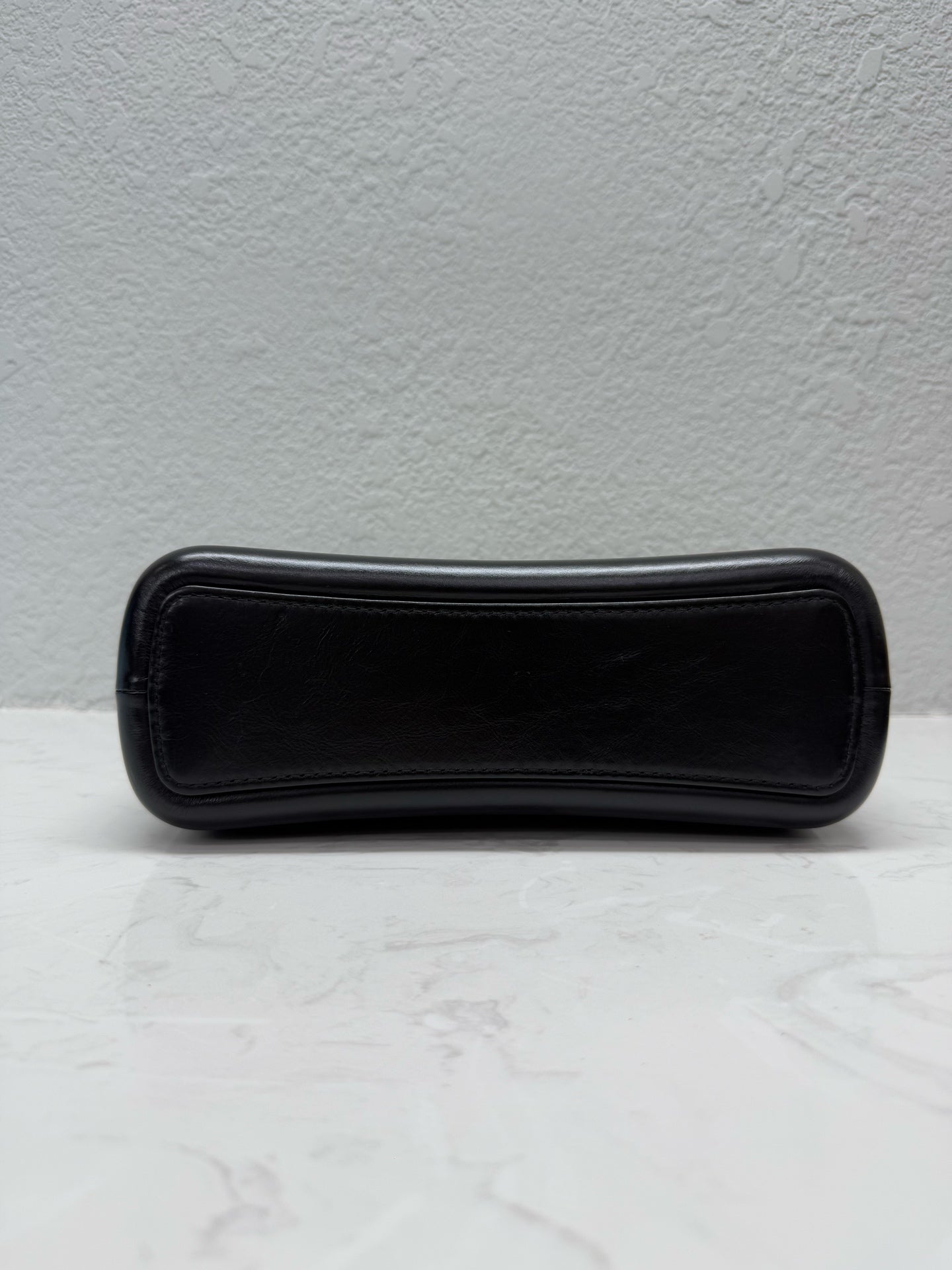 Chanel - Gabrielle Hobo Bag - Aged calfskin leather and smooth calfskin leather - Black and White - (Medium)
