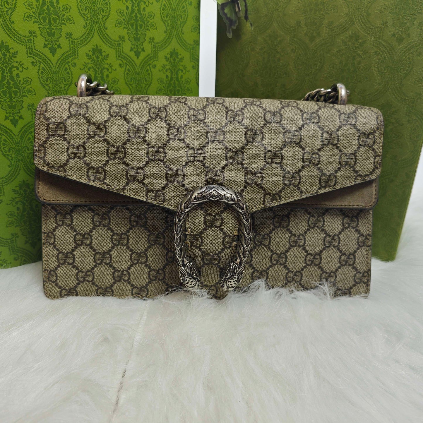 Gucci - Dionysus Shoulder Bag - GG Supreme coated canvas with suede leather trim and interior - Beige (canvas) and Camel (suede) with Aged Silver-Tone Hardware - (Medium)