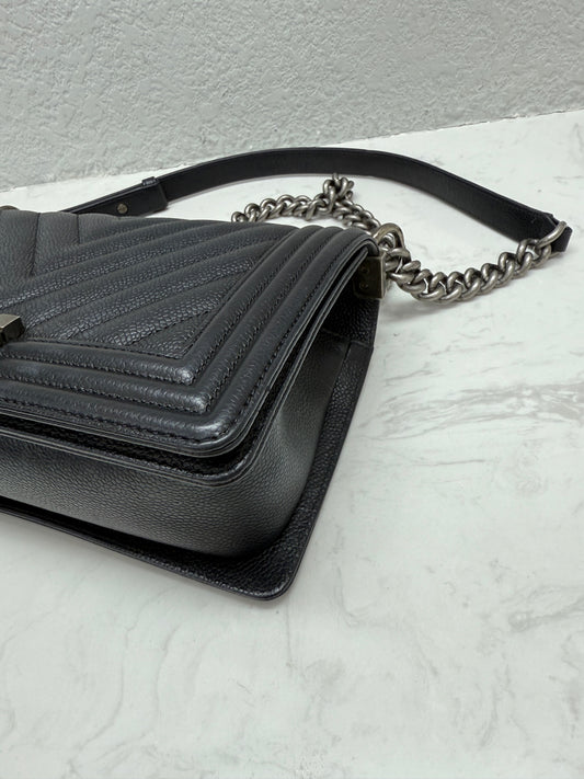 Chanel - Le Boy - Grained calfskin leather - Black - (Medium)