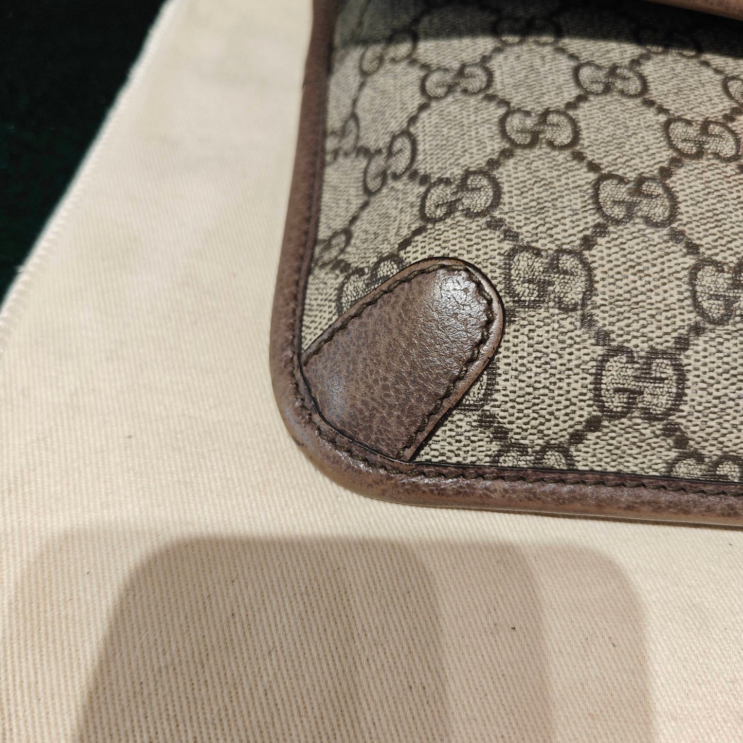 Gucci - Tiger Head Belt Bag - GG Supreme canvas with leather trim - Beige