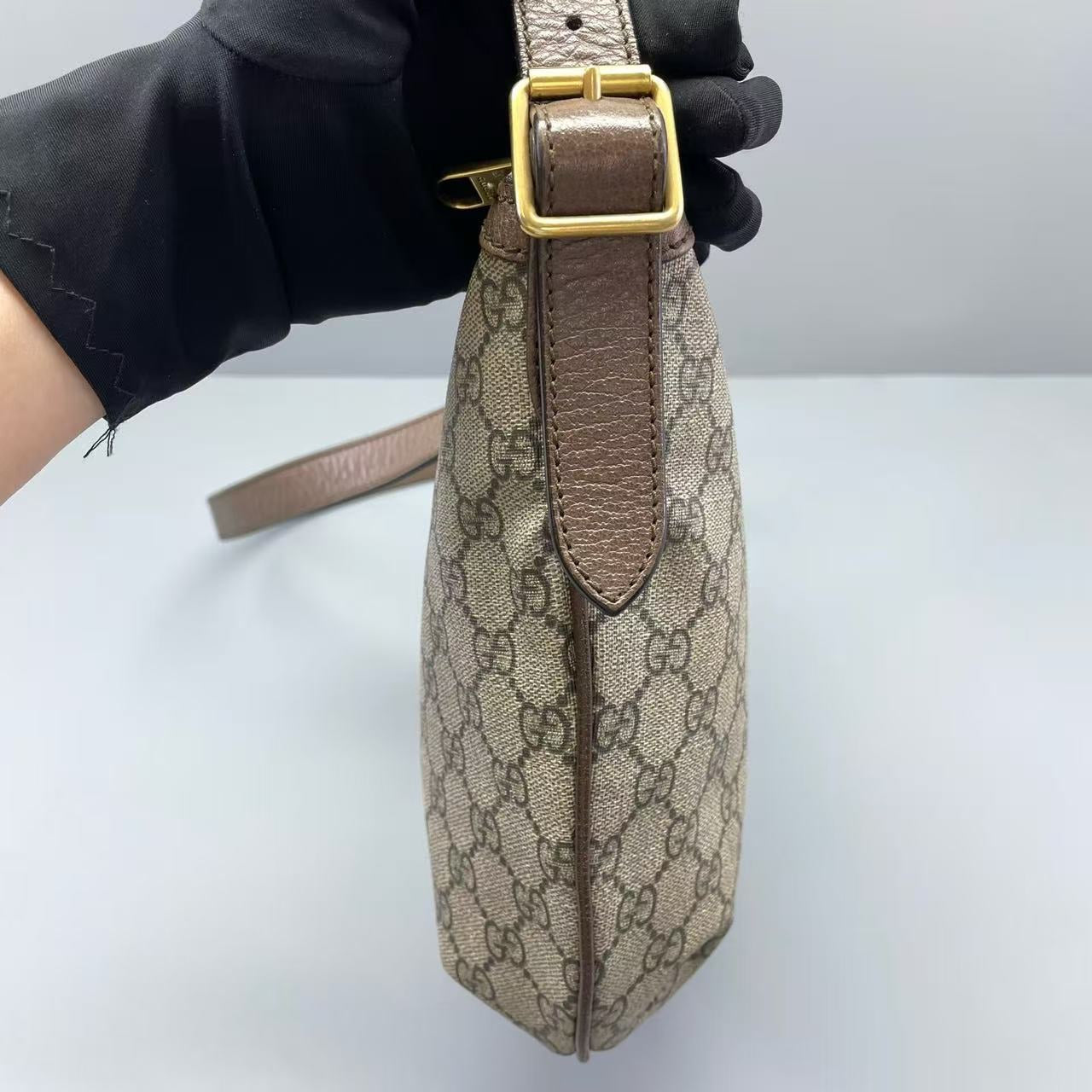 Gucci - Ophidia Half Moon Crossbody Bag - GG Supreme canvas with leather trim - Beige and Ebony with Red and Green Web stripe - (medium)