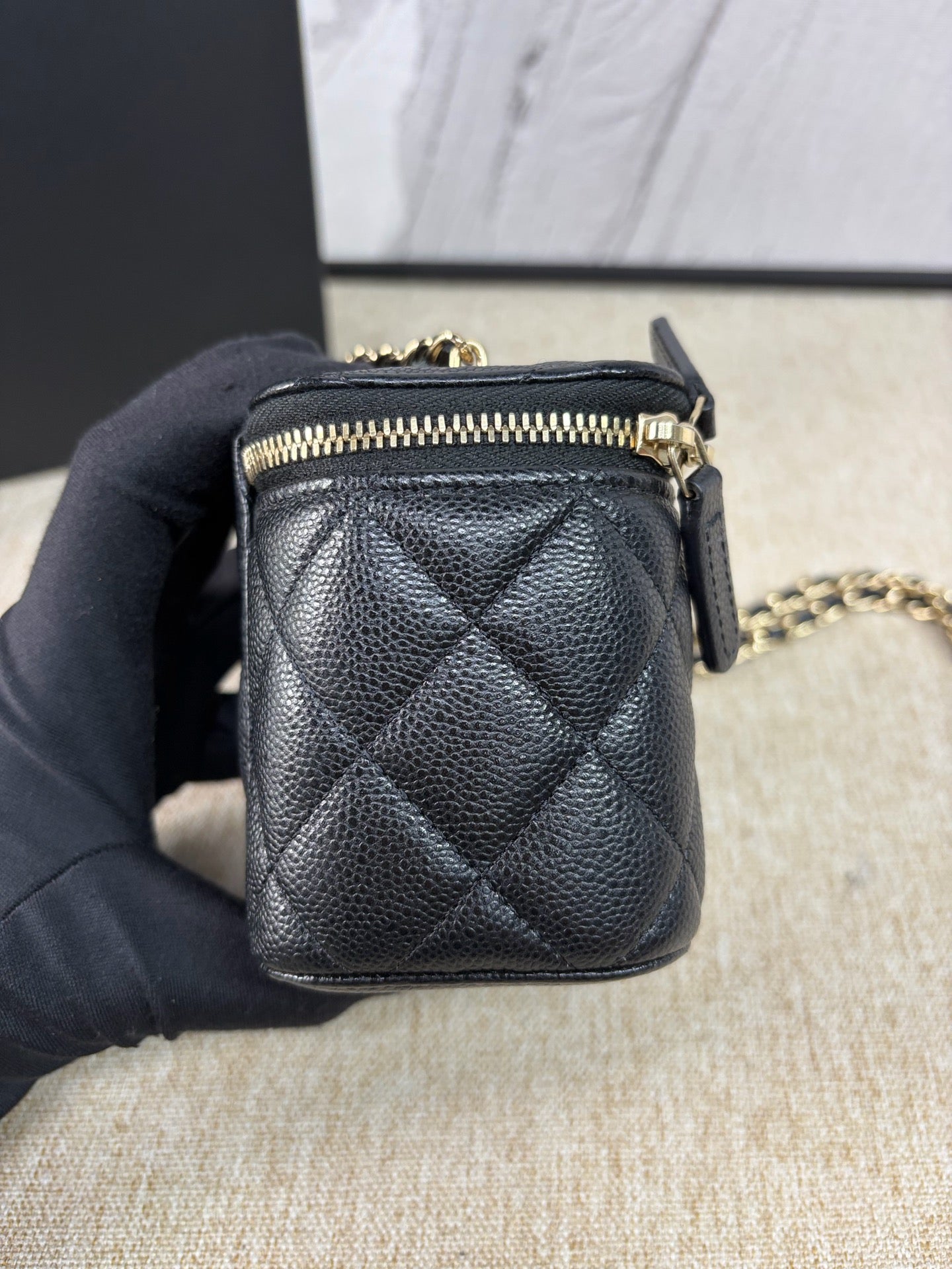 Chanel - Mini Vanity Case - Caviar leather - Black - (mini)