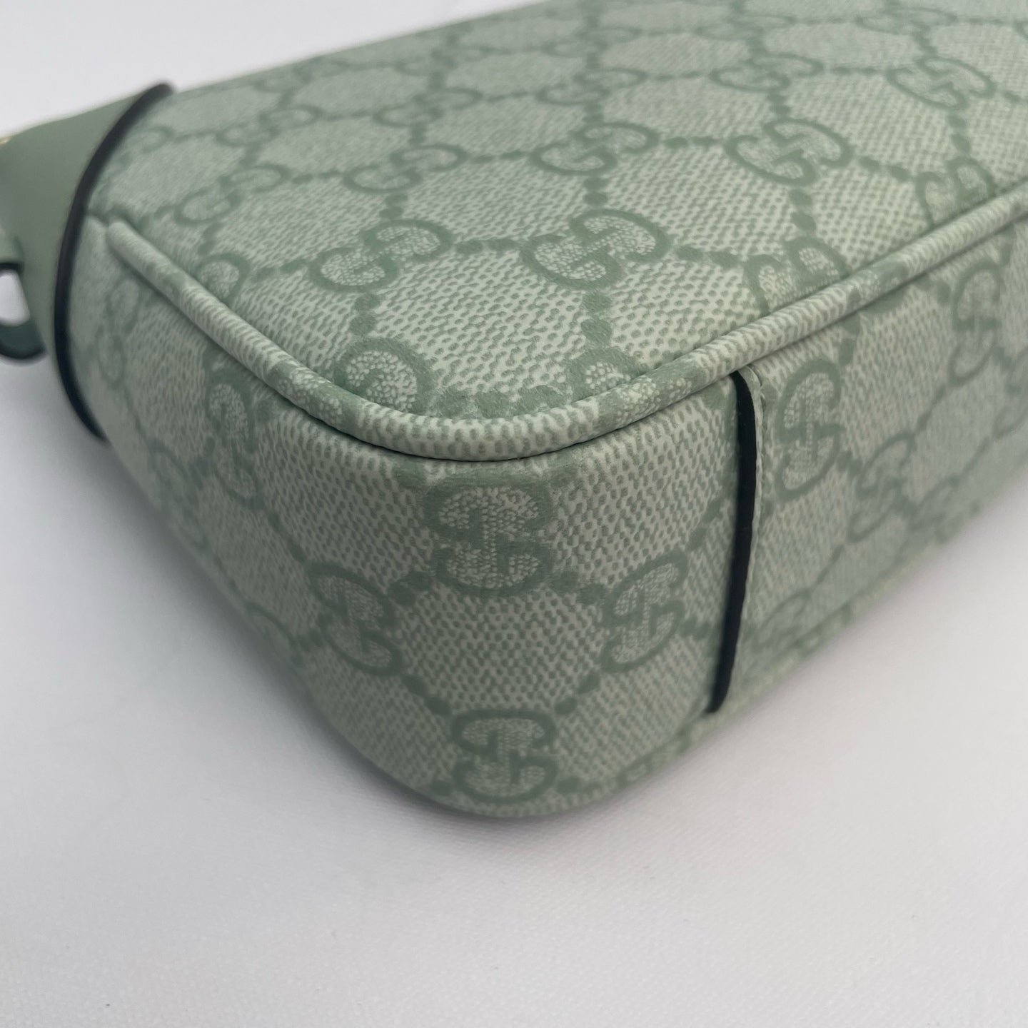 Gucci - 0436 Shoulder Bag - GG Supreme coated canvas with leather trim - Mint Green with Gold-Tone Hardware - (mini)