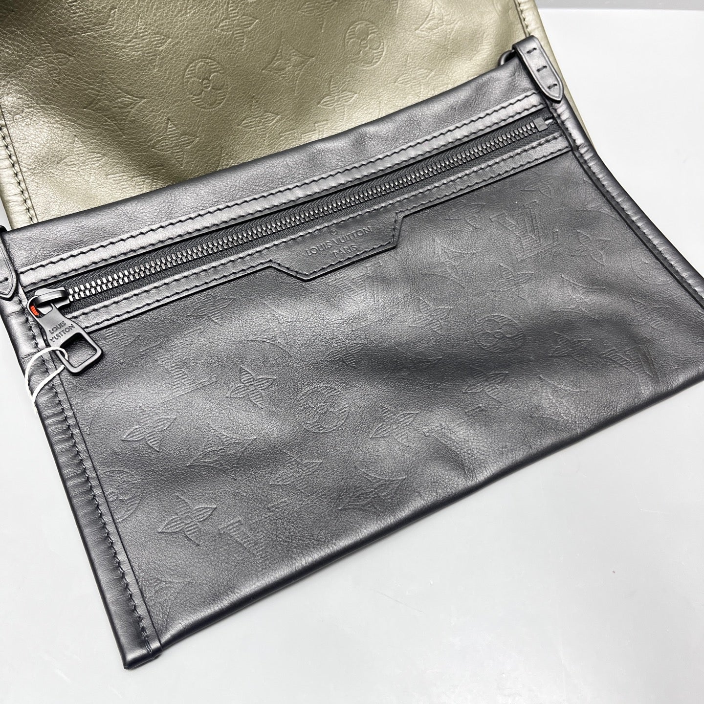 Louis Vuitton - Flat 2-in-1 Messenger Bag - Monogram Empreinte Leather - Multicolour - (Small)