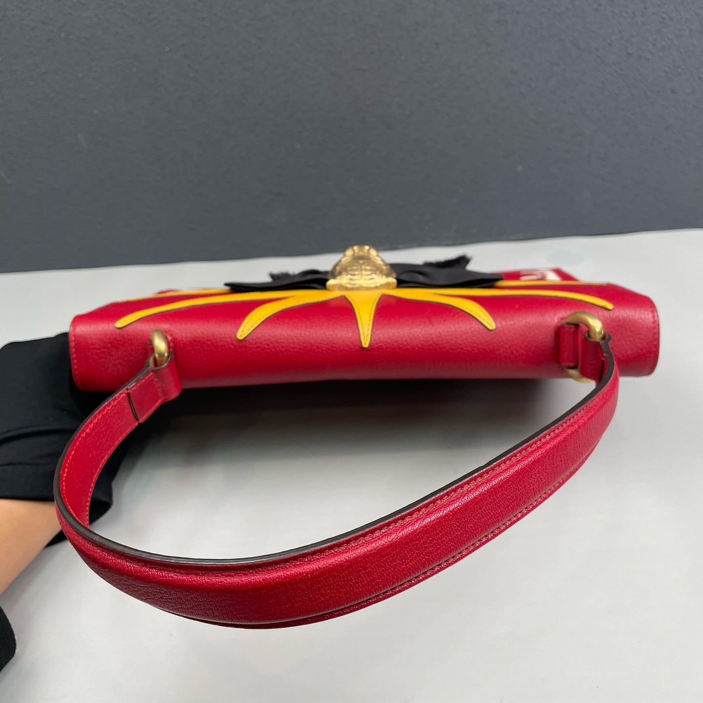 Gucci - Tiger Head Flap Bag with Graffiti and Bow - Leather - Red - (small)