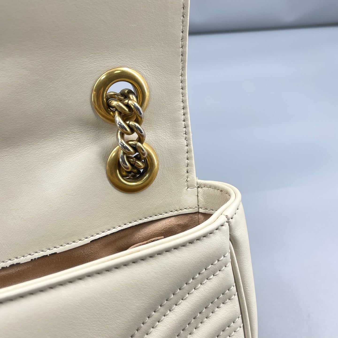 Gucci - GG Marmont Matelasse Mini Bag - Calfskin leather - White - (mini)