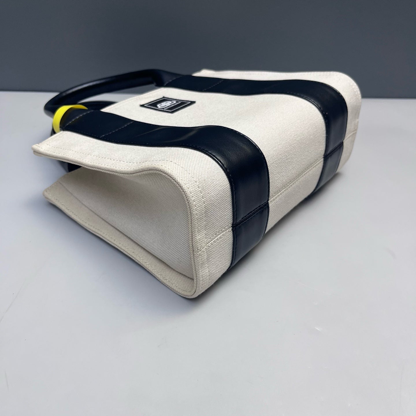 Balenciaga - Navy Cabas XS - Canvas and Leather - Off-white and Black - (small)
