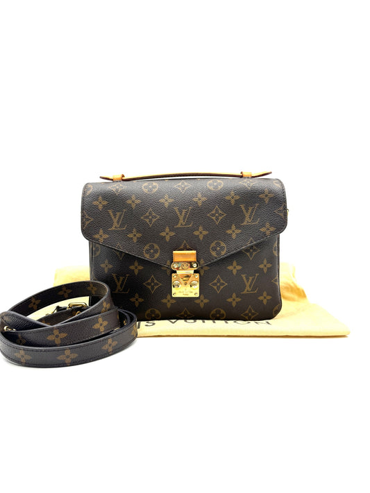 Louis Vuitton - Pochette Metis - Monogram coated canvas with cowhide leather trim - Brown - (Medium)