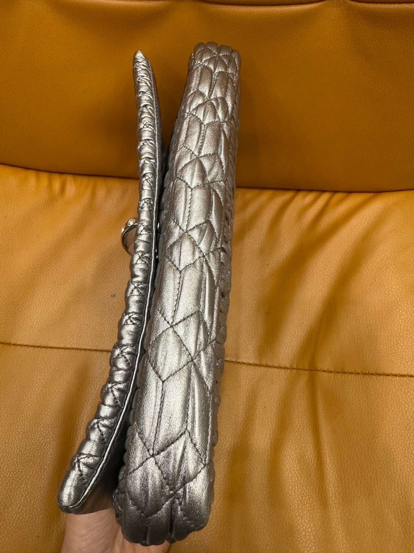 Miu Miu - Matelassé Large Gemstone Chain Shoulder Bag - Lambskin leather - Silver - (medium)